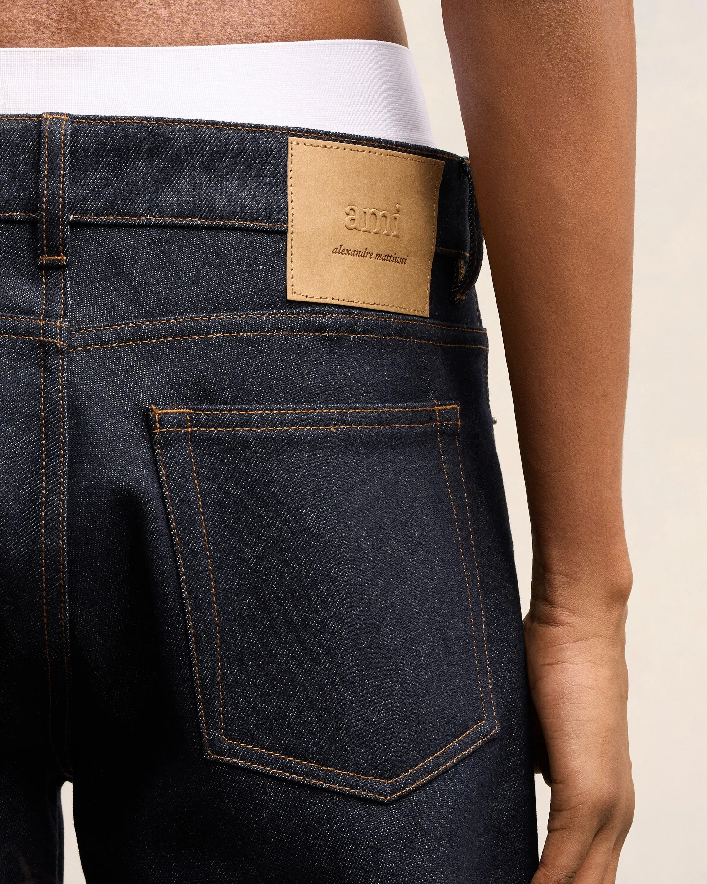 Jean Coupe Classique sold by Ami product image thumbnail 5