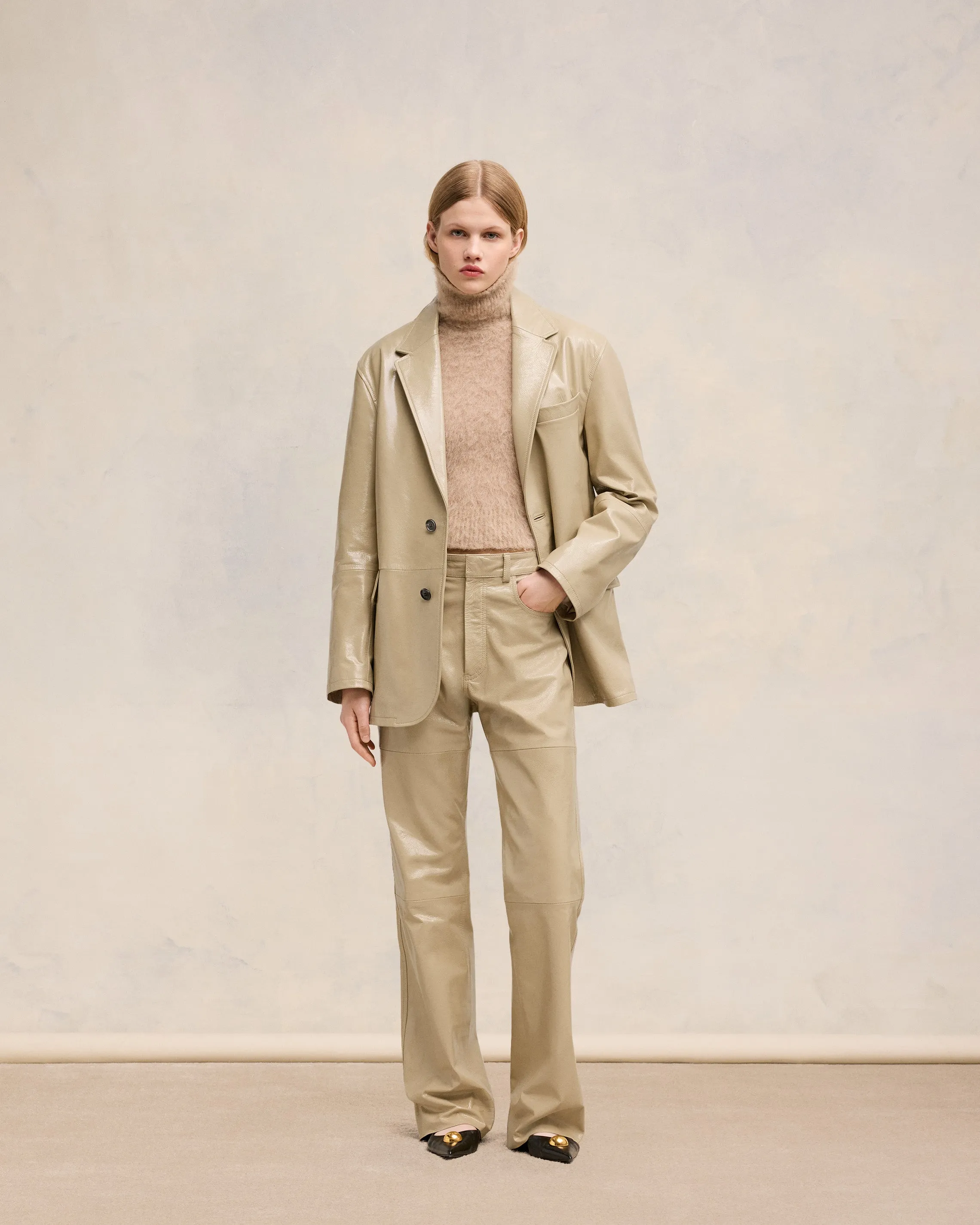 Veste Deux Boutons En Cuir sold by Ami