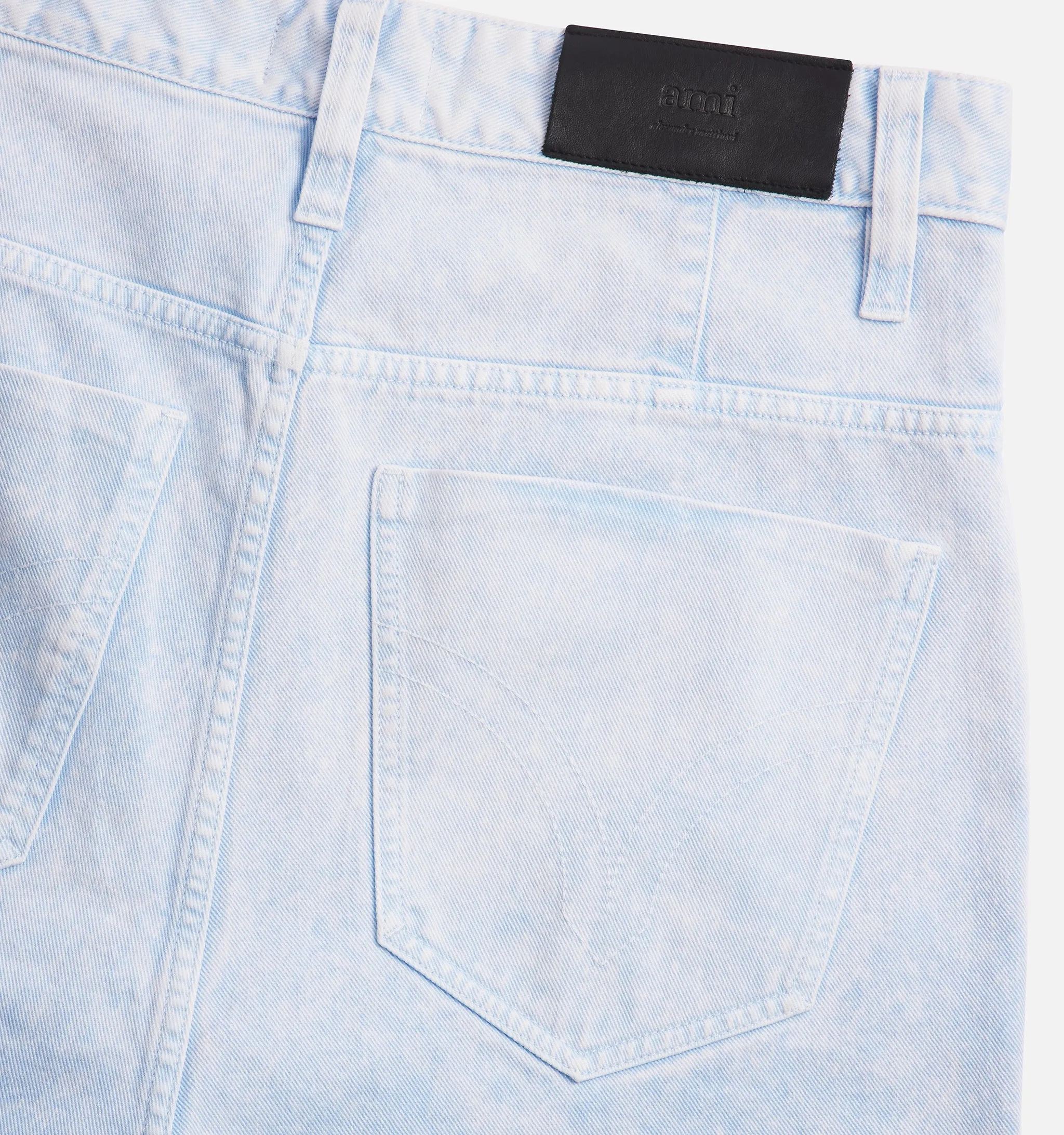 Bermuda Alex Fit sold by Ami product image thumbnail 4