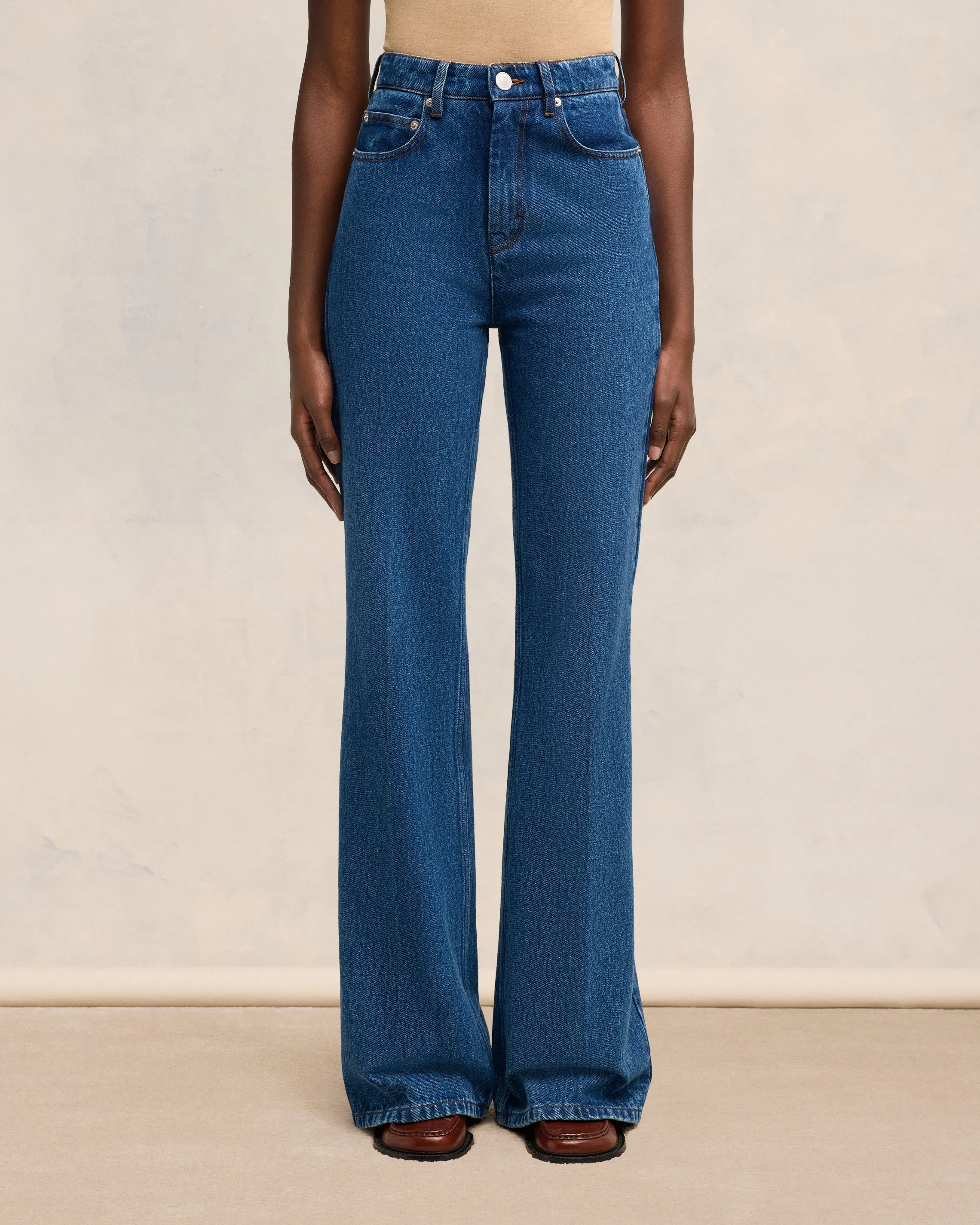 Jean Coupe Flare sold by Ami product image thumbnail 3