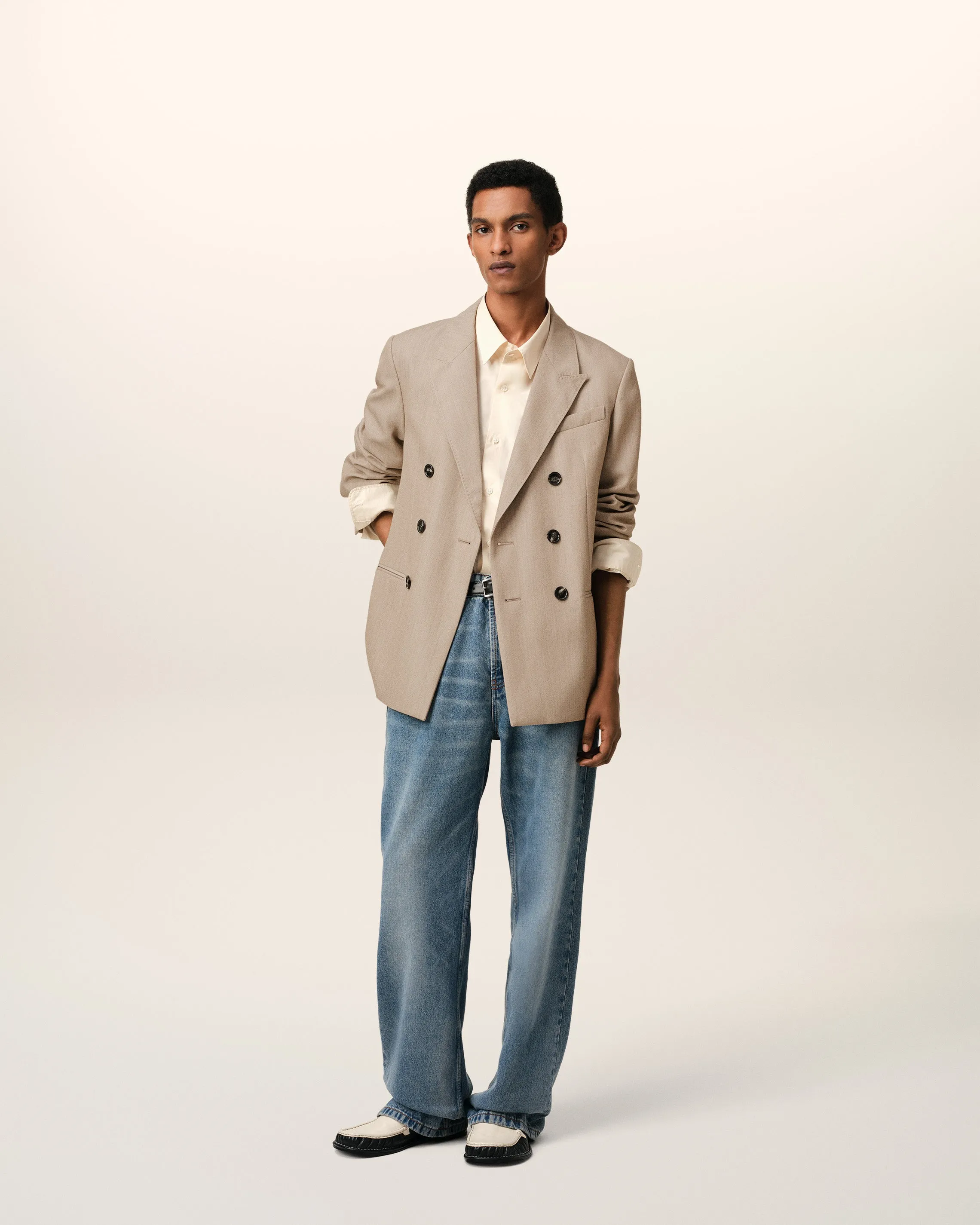 Veste Beige Croisée Fente Dos En Laine sold by Ami