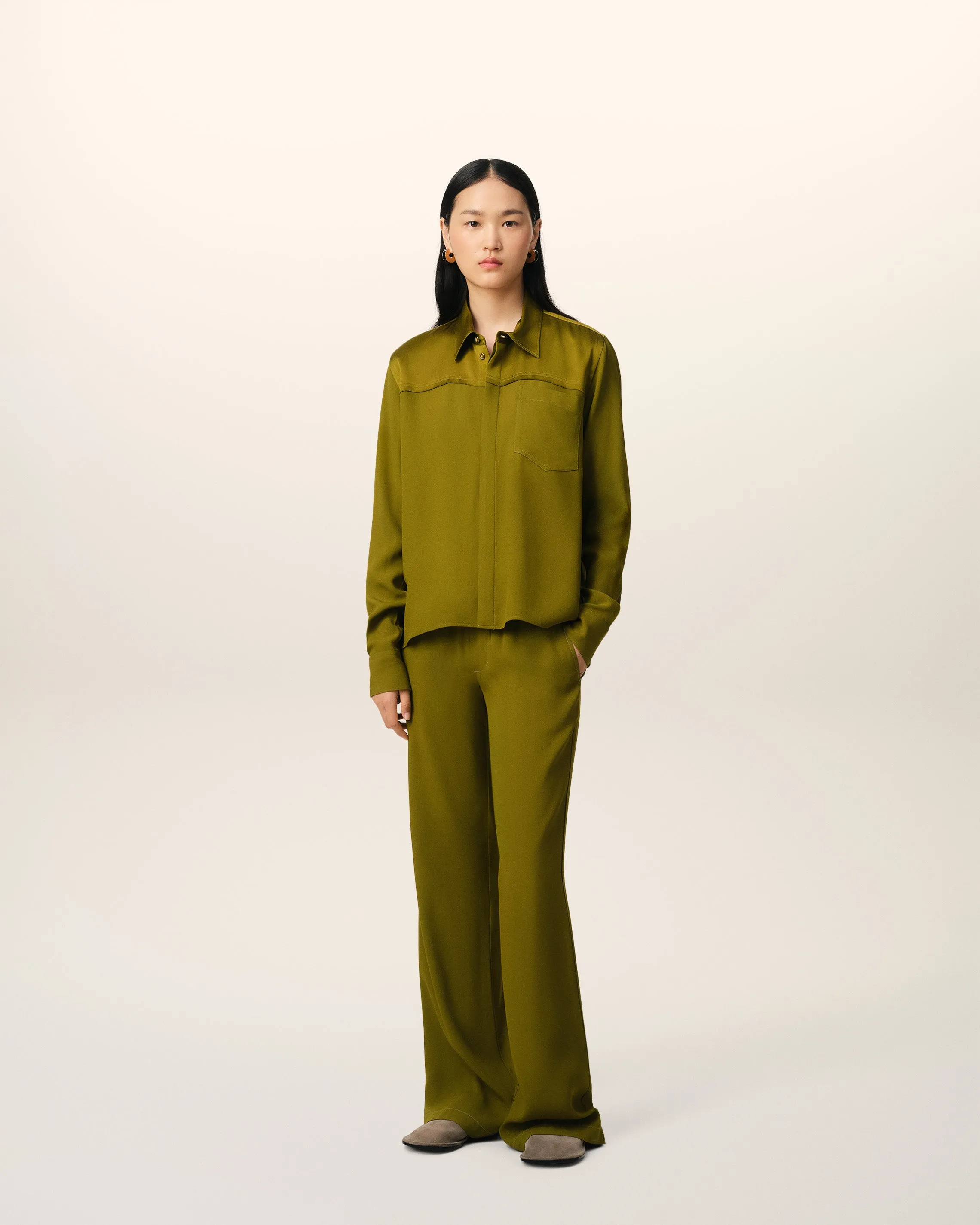 Chemise Haut Contraste En Kaki Manches Longues sold by Ami