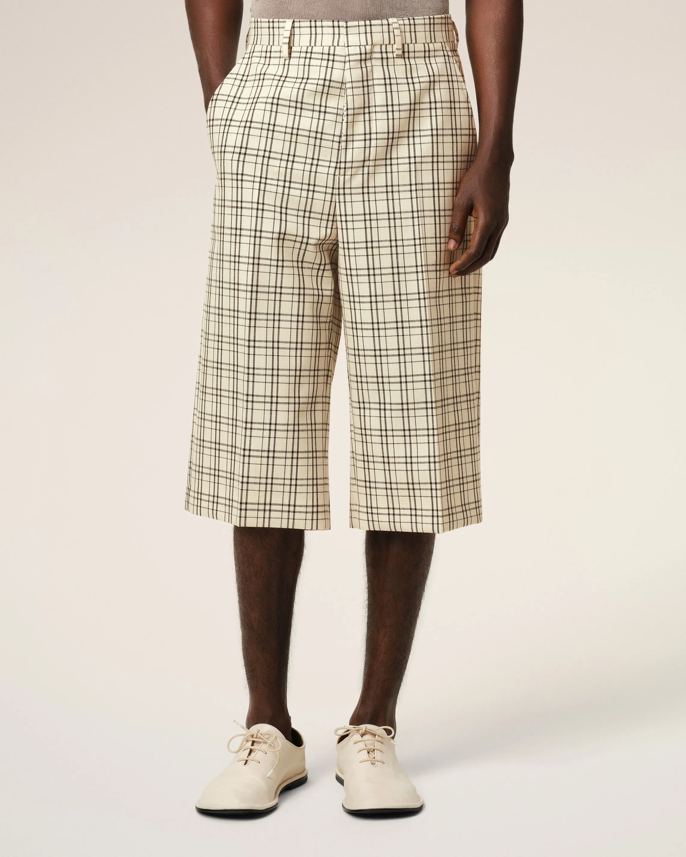 Bermuda Beige À Carreaux Large En Laine sold by Ami product image thumbnail 3