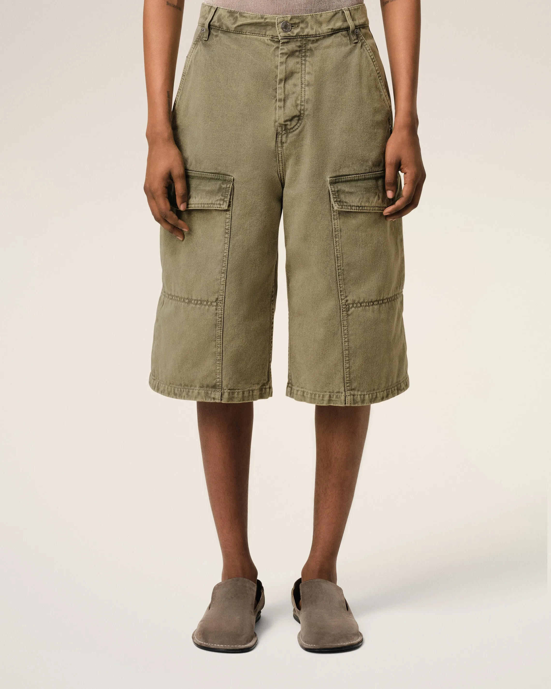 Bermuda Vert Cargo Coupe Large En Coton sold by Ami product image thumbnail 3