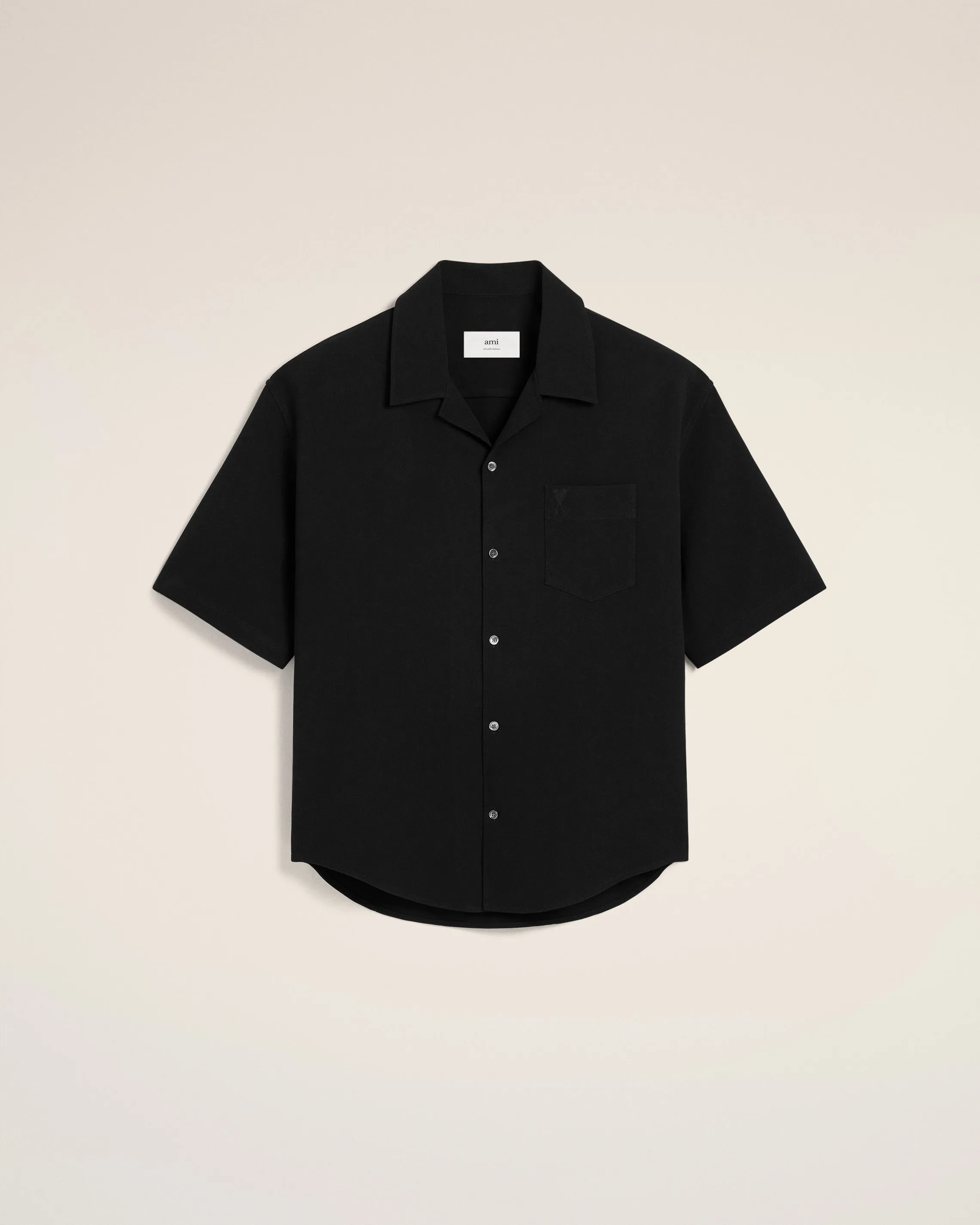 Chemise Noire Manches Courtes Col Requin En Coton sold by Ami