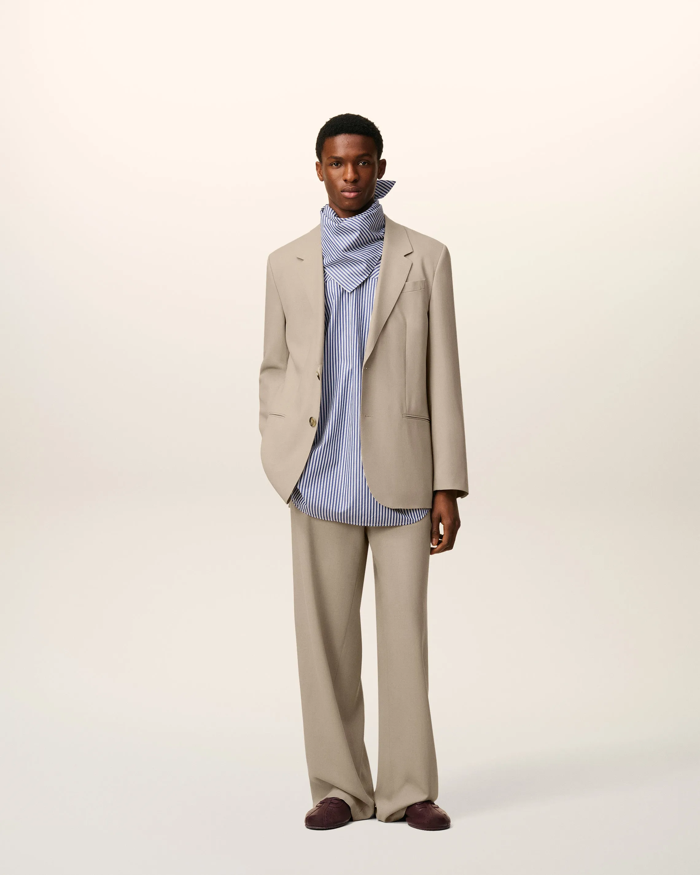 Veste Beige de Tailleur En Laine sold by Ami product image thumbnail 2