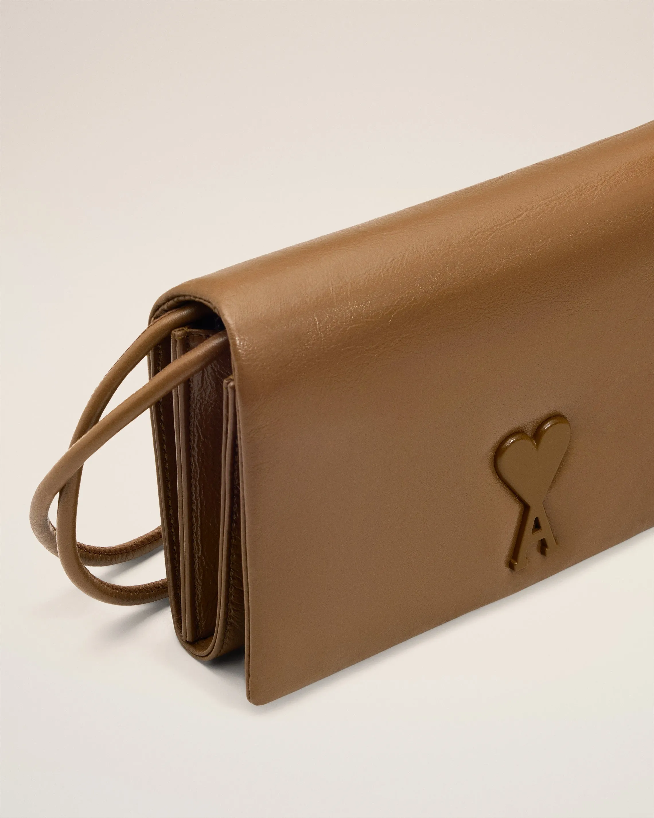 Portefeuille à Bandoulière Marron Voulez Vous En Cuir Lisse sold by Ami product image thumbnail 5