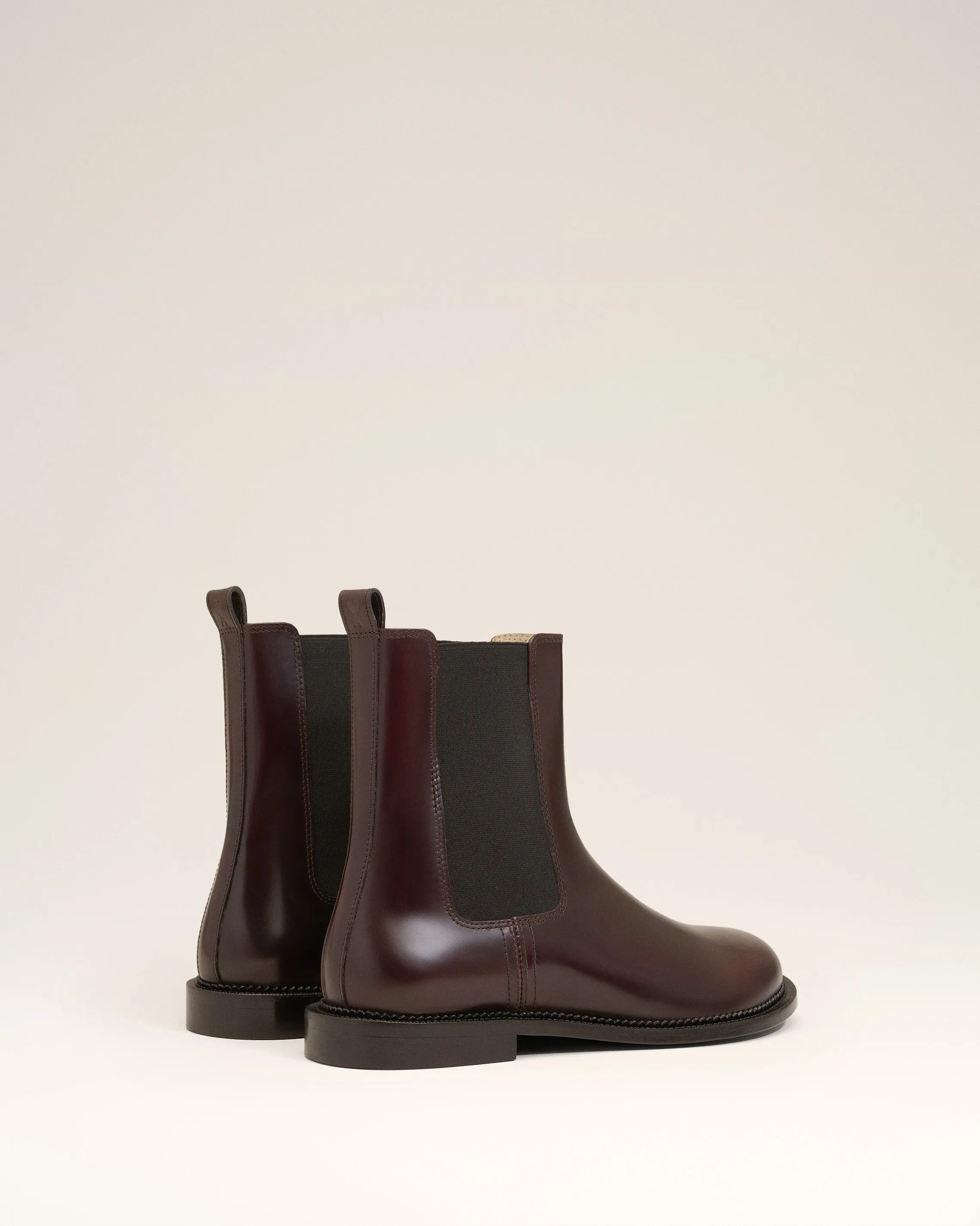 Bottines Chelsea Bordeaux A Bout Anatomique En Cuir sold by Ami product image thumbnail 4