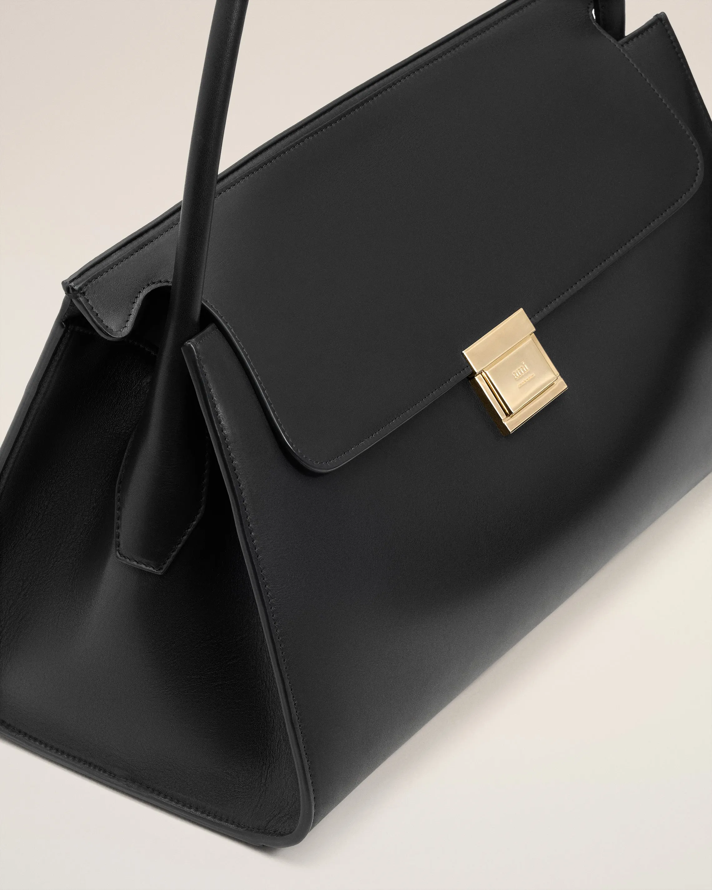 Sac Mimi Noir en Cuir Lisse sold by Ami product image thumbnail 5