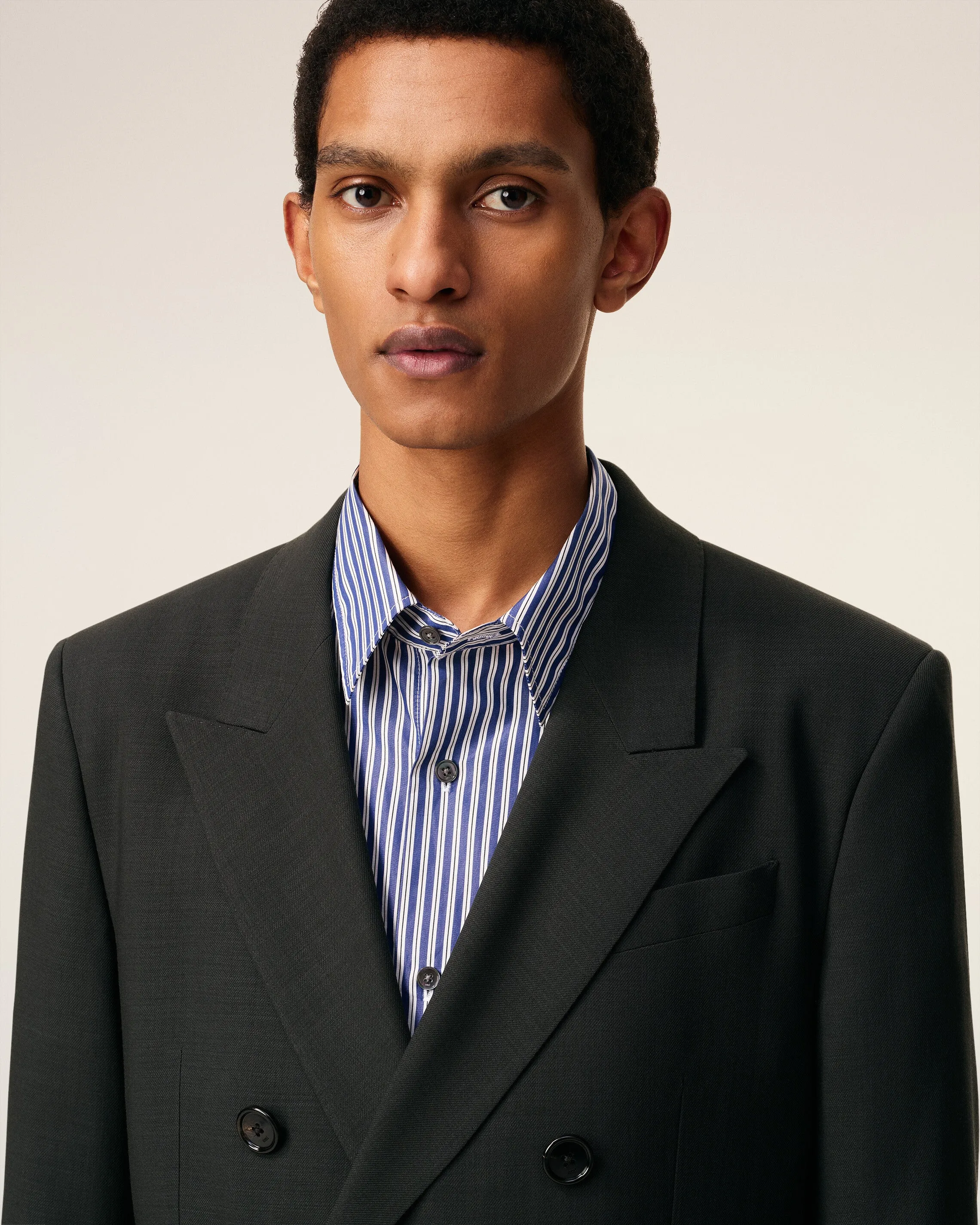 Veste Noire Croisée En Laine sold by Ami product image thumbnail 4