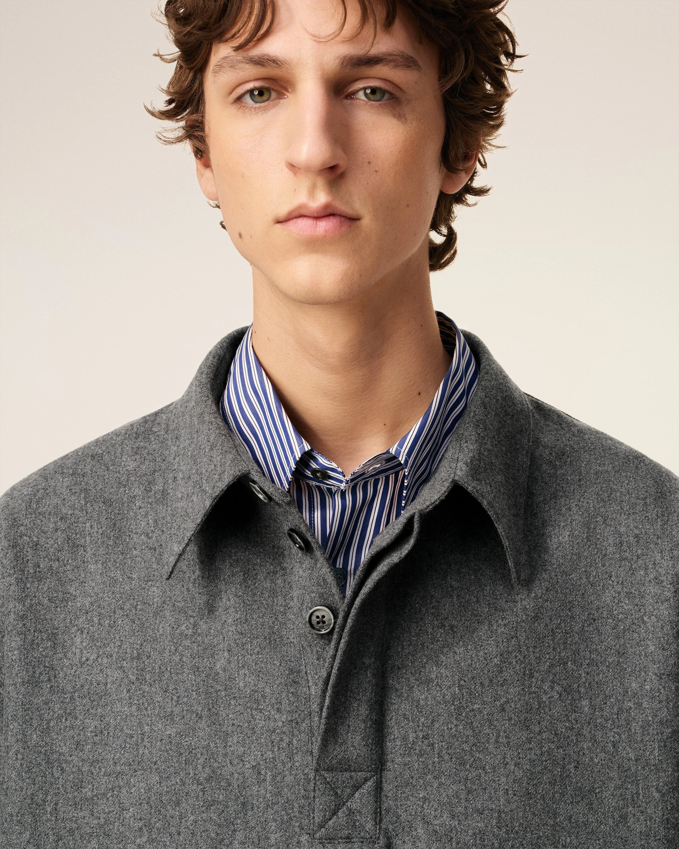 Chemise Polo Gris Manches Longues En Laine sold by Ami product image thumbnail 4