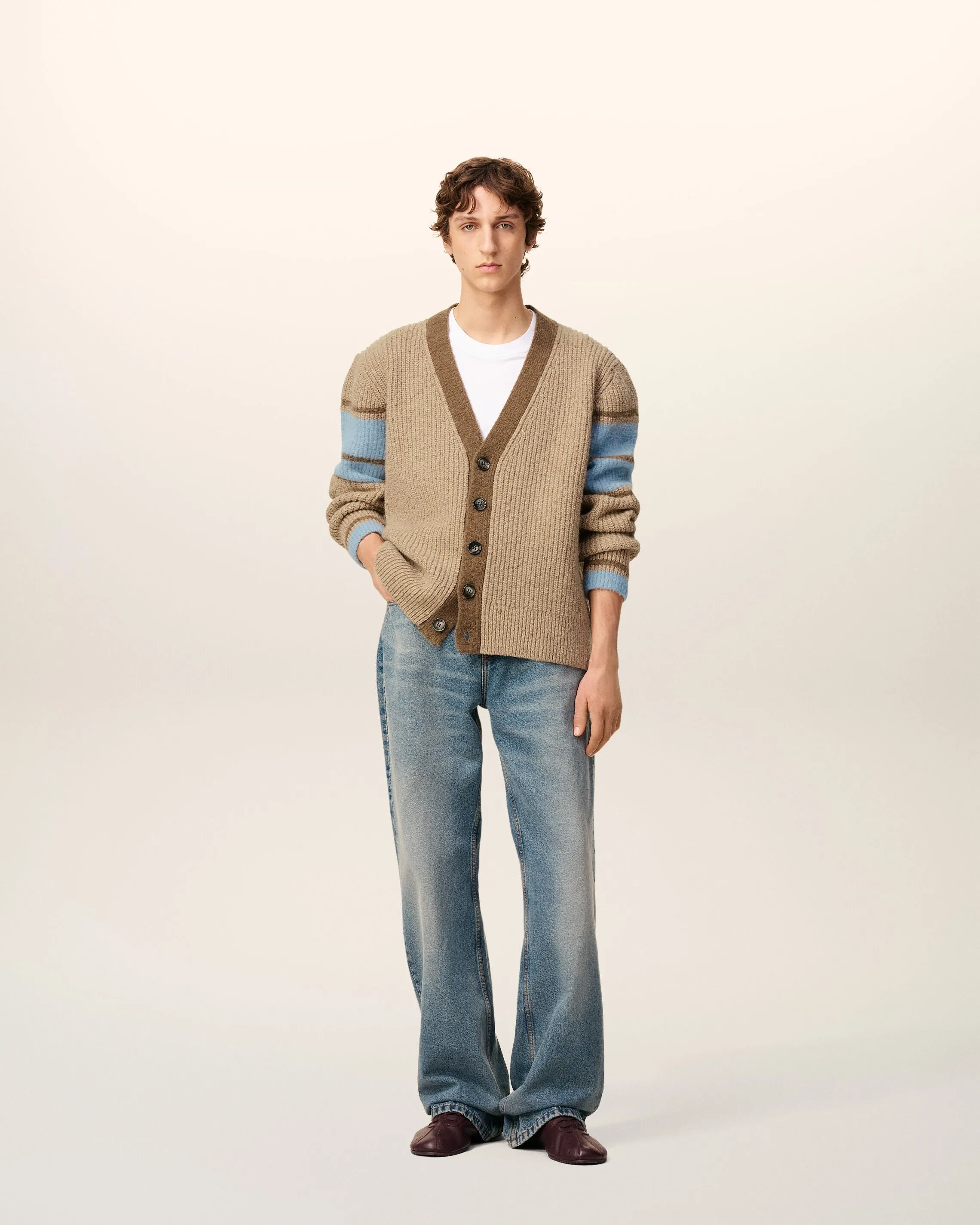 Cardigan Marron College En Laine sold by Ami product image thumbnail 2