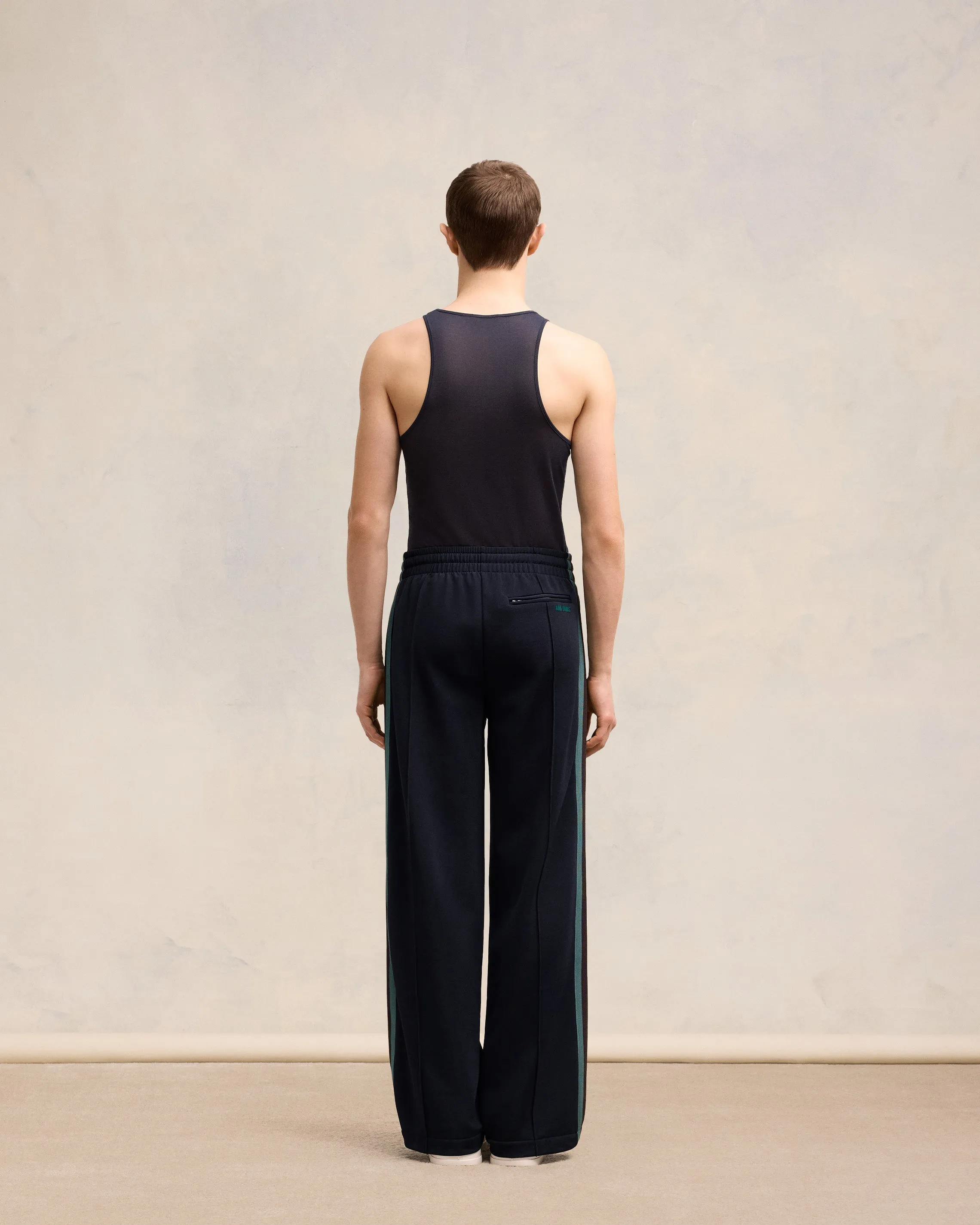 Jogging sold by Ami product image thumbnail 4
