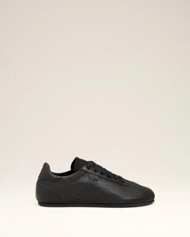Sneakers Soft Noires en Cuir De Veau sold by Ami