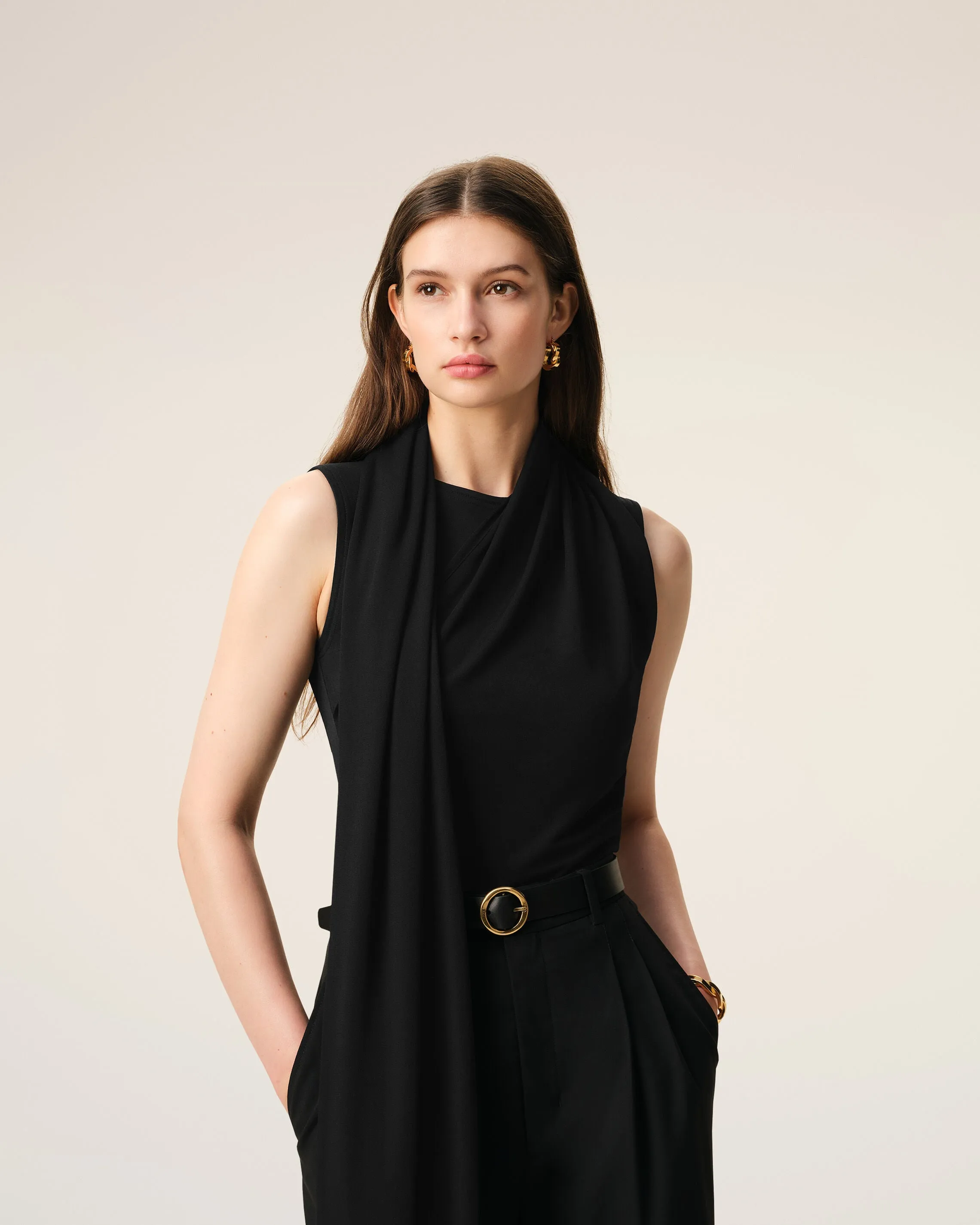 Haut Lavallière Noir Sans Manches en Jersey sold by Ami product image thumbnail 3