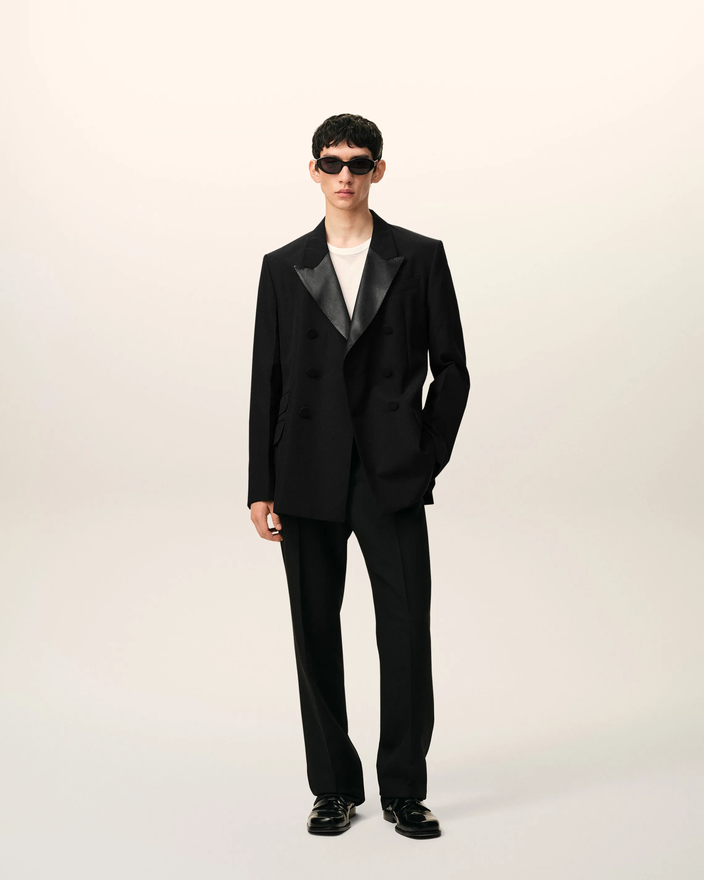 Veste Smocking Droite Double Boutonnage Noire en Laine Vierge sold by Ami product image thumbnail 2