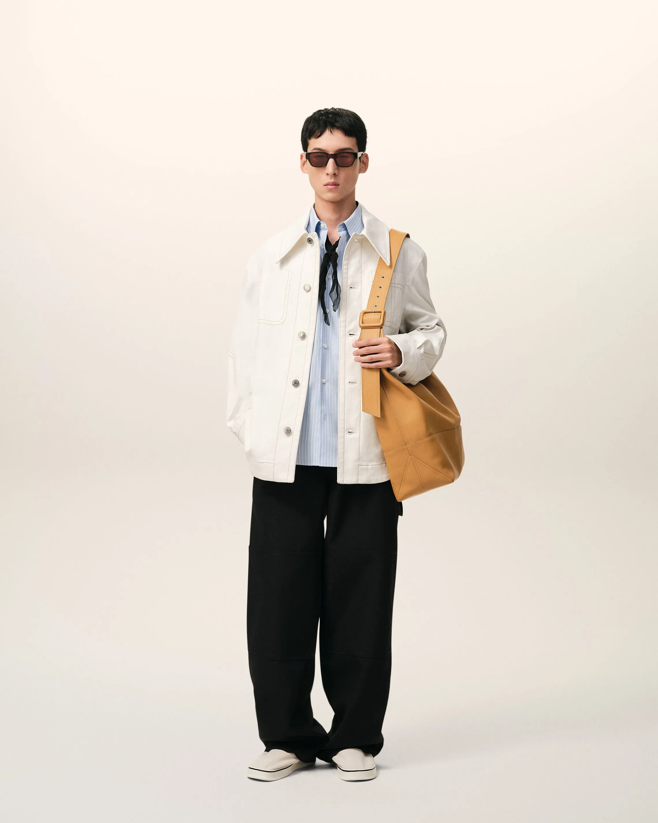 Veste Blanche Worker Boutonnée en Coton sold by Ami product image thumbnail 2