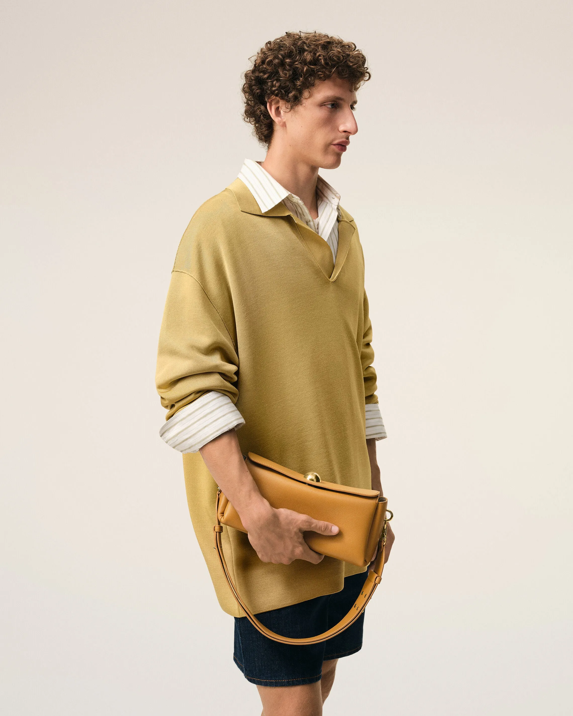 Sac Carrousel Jaune en Cuir De Veau sold by Ami product image thumbnail 2