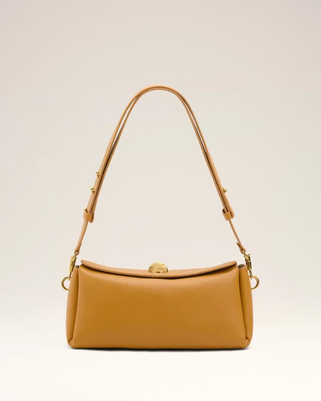 Sac Carrousel Jaune en Cuir De Veau sold by Ami