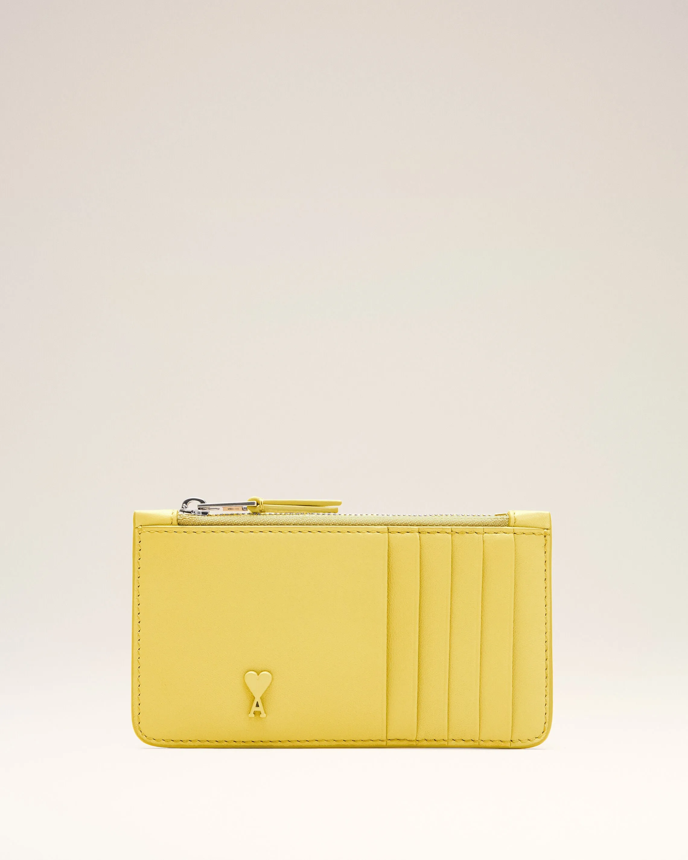 Porte-Cartes Zippé Ami De Coeur Jaune en Cuir De Vachette sold by Ami