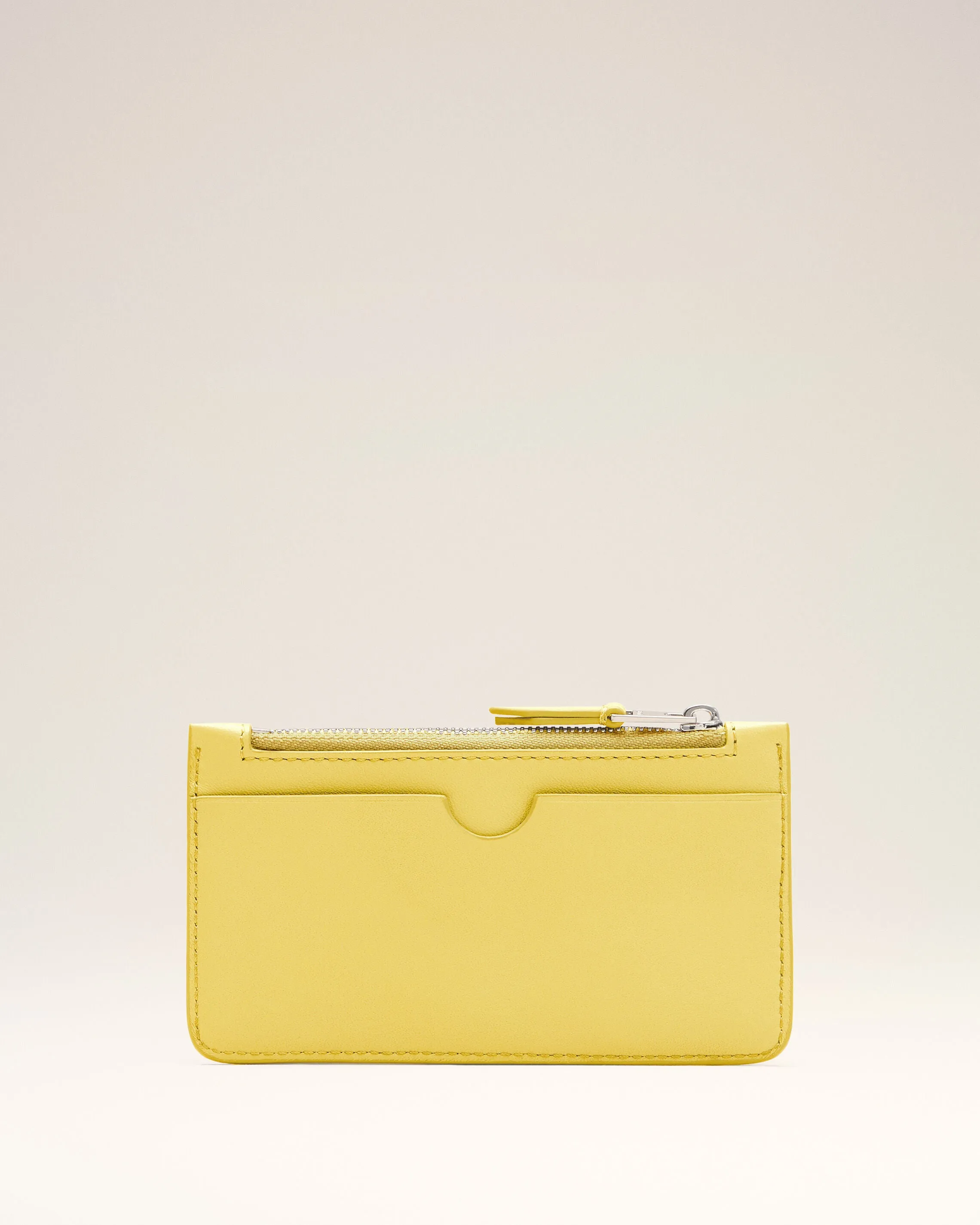 Porte-Cartes Zippé Ami De Coeur Jaune en Cuir De Vachette sold by Ami product image thumbnail 5