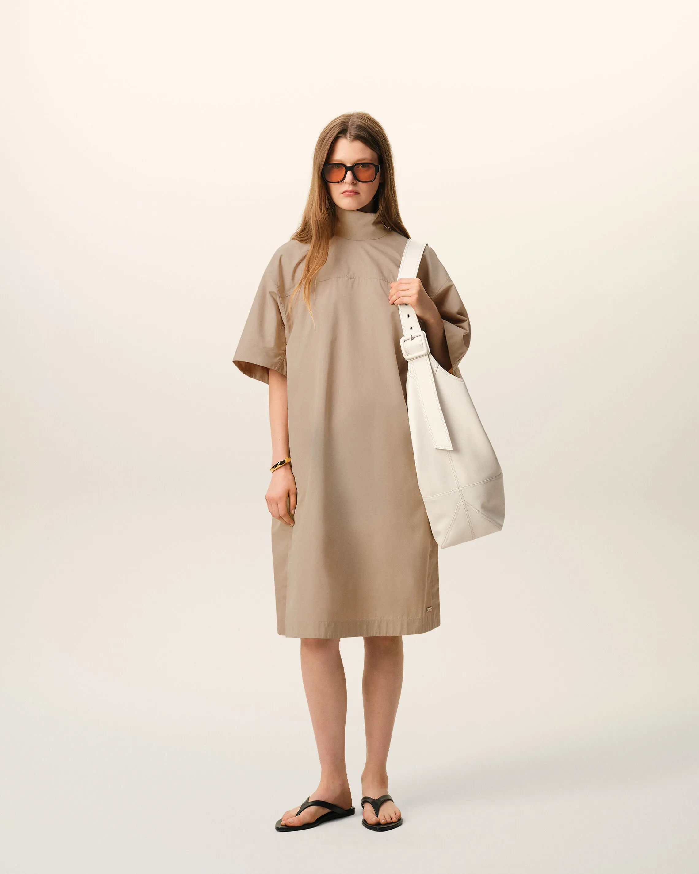 Robe Beige Col Montant Boutonné en Coton sold by Ami product image thumbnail 2