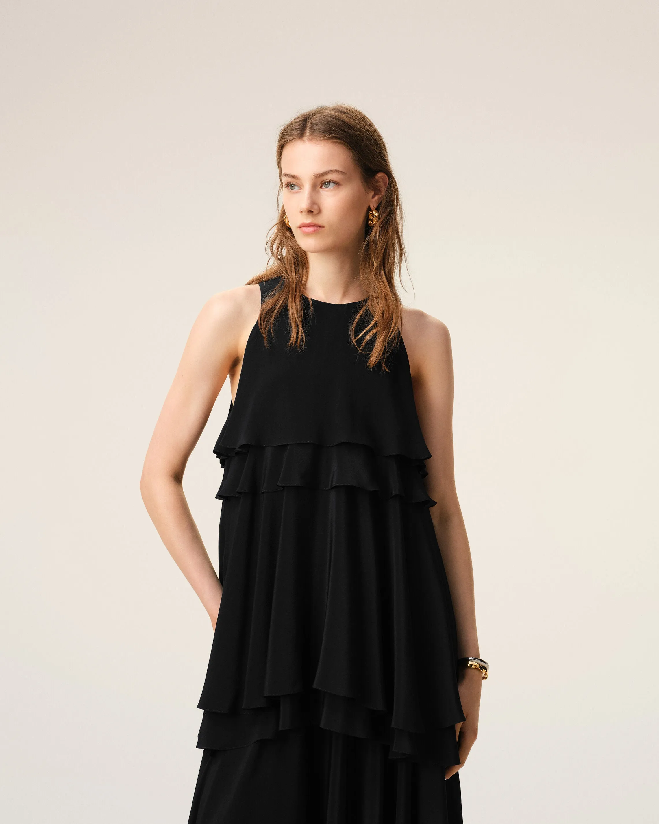 Robe Longue Noire A Volants en Soie Mélangée sold by Ami product image thumbnail 3