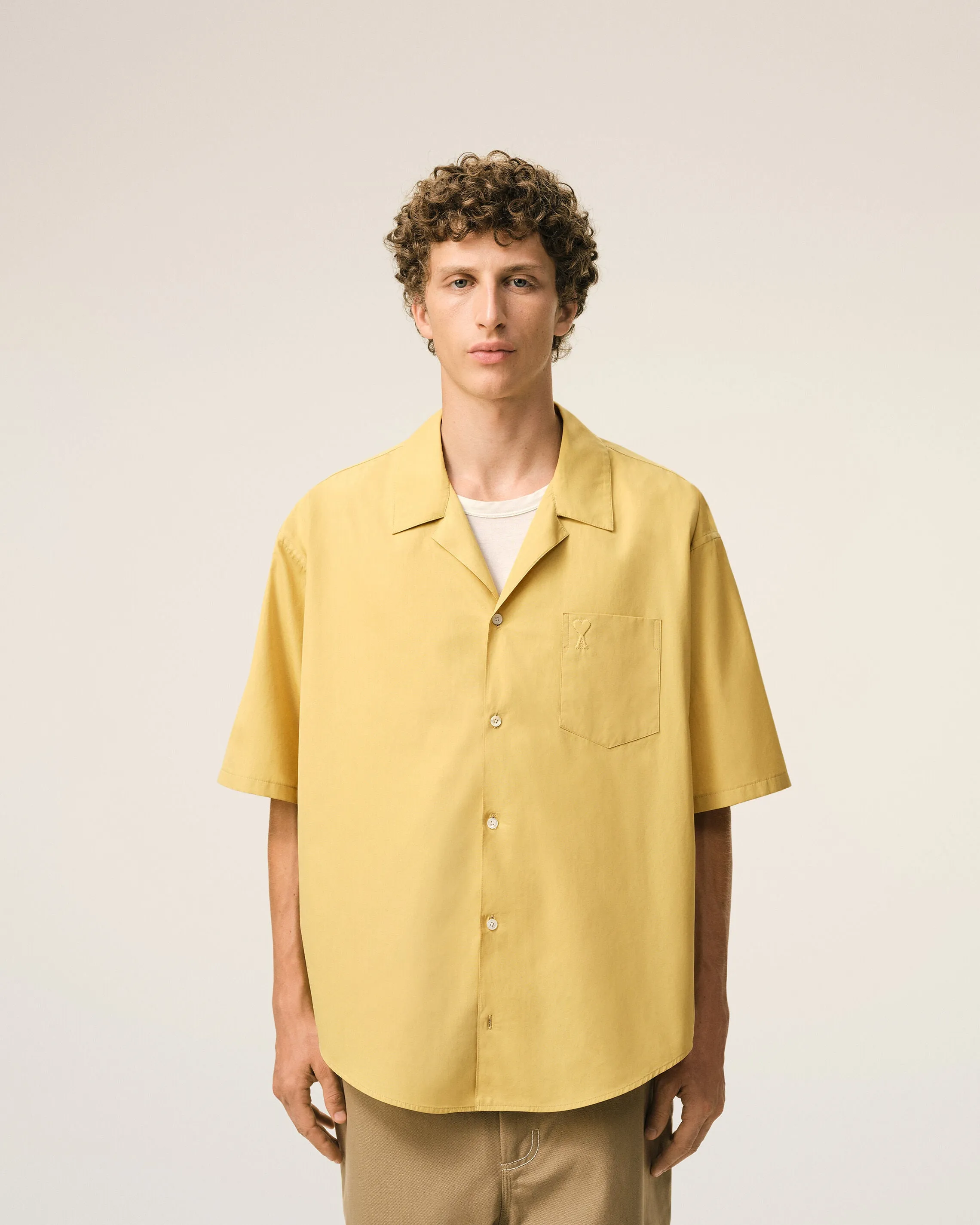 Chemise Boxy jaune Manches Courtes Col Requin en Coton sold by Ami product image thumbnail 3