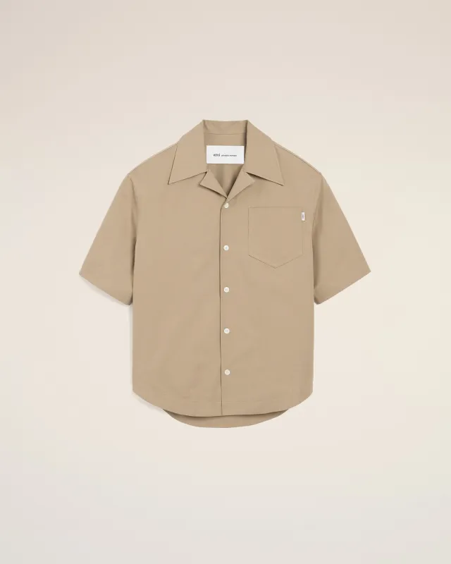 Chemise Large Beige Manches Courtes Col Requin en Coton made by Ami