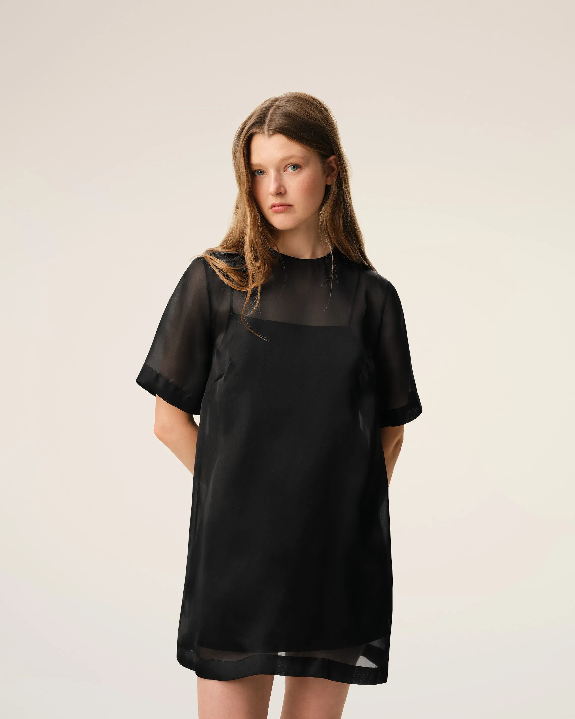 Robe Courte Noire Trapèze en Soie sold by Ami product image thumbnail 3