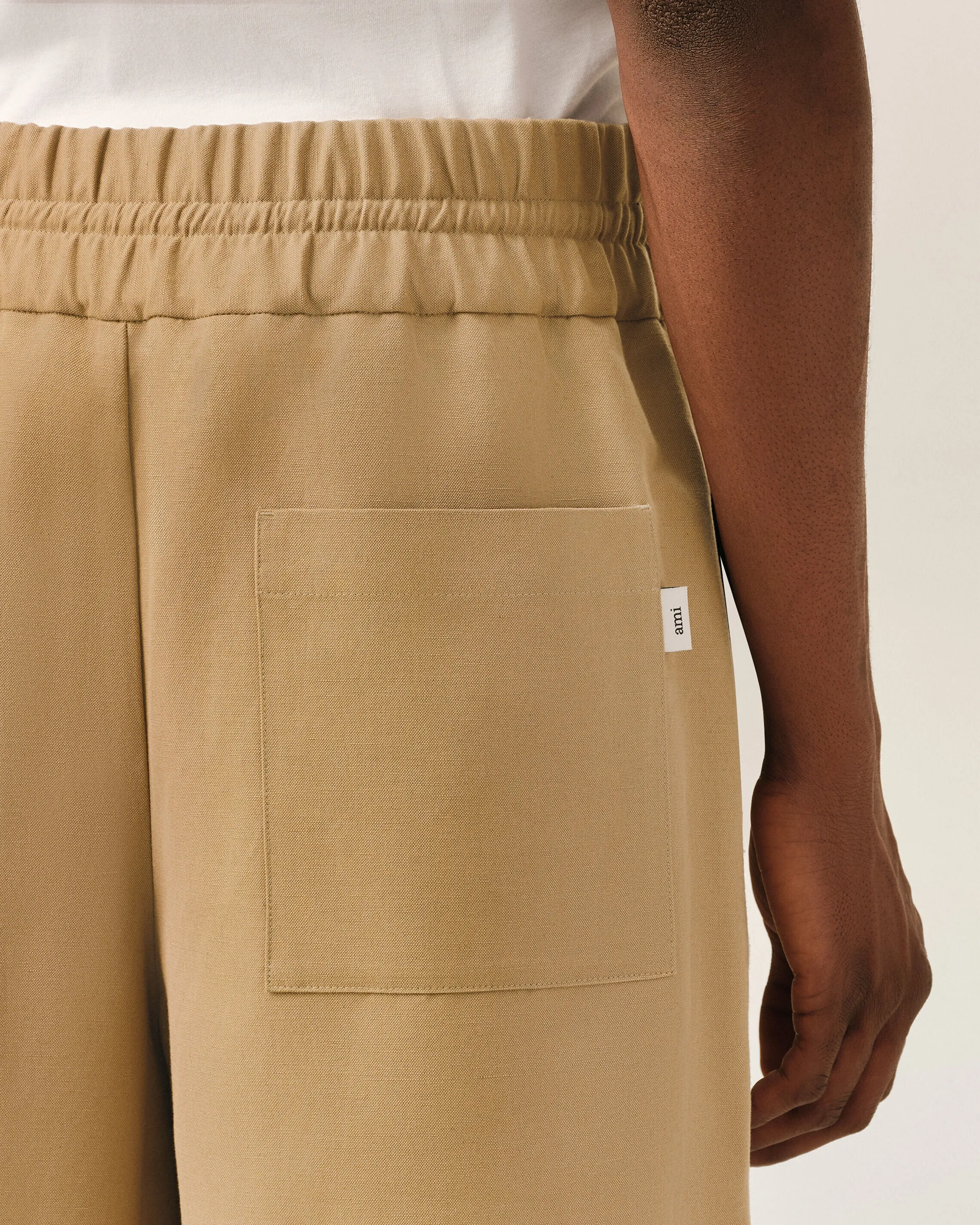 Bermuda beige large élastiqué en coton et lin sold by Ami product image thumbnail 5