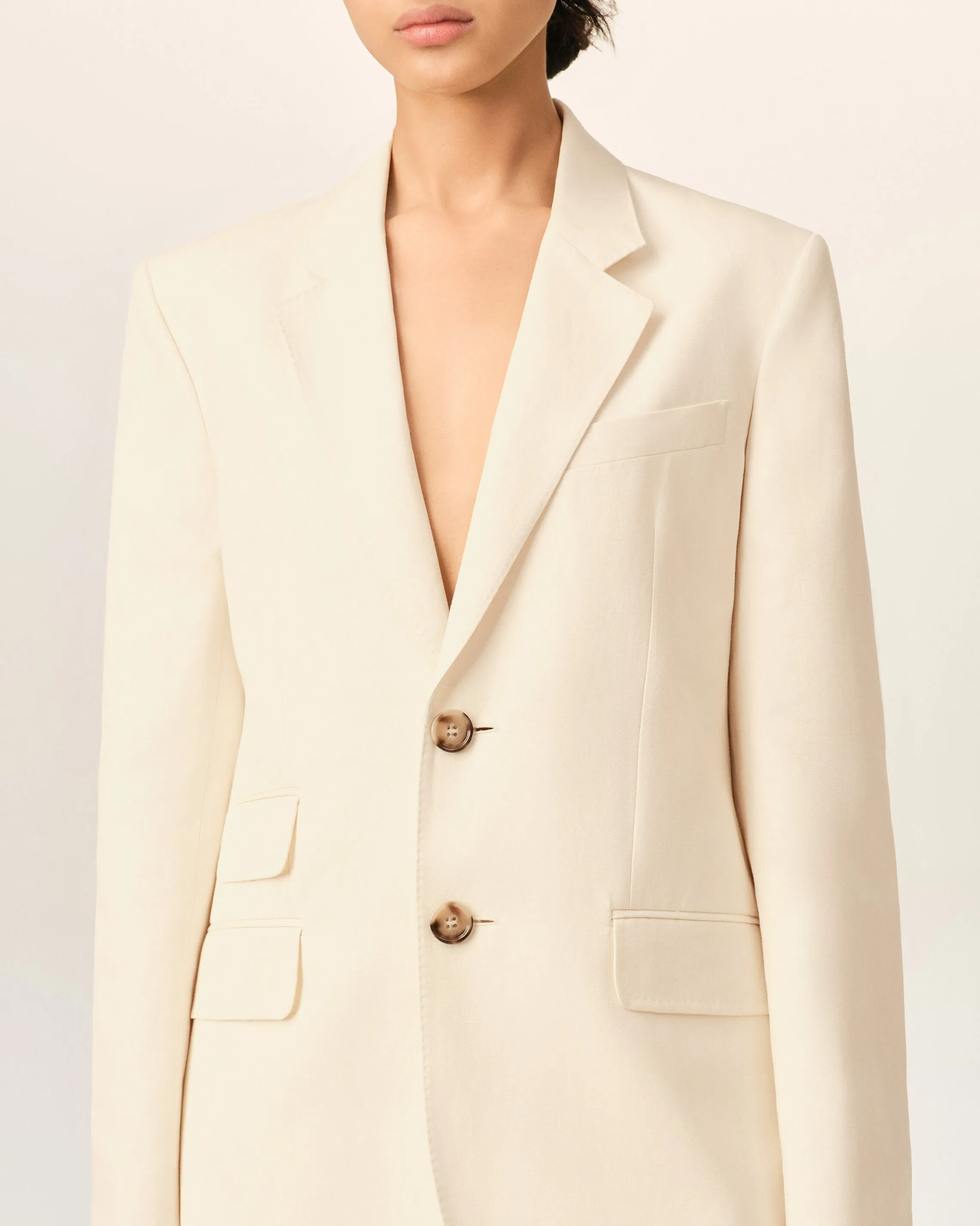 Veste boxy simple boutonnage blanche en coton et lin sold by Ami product image thumbnail 4