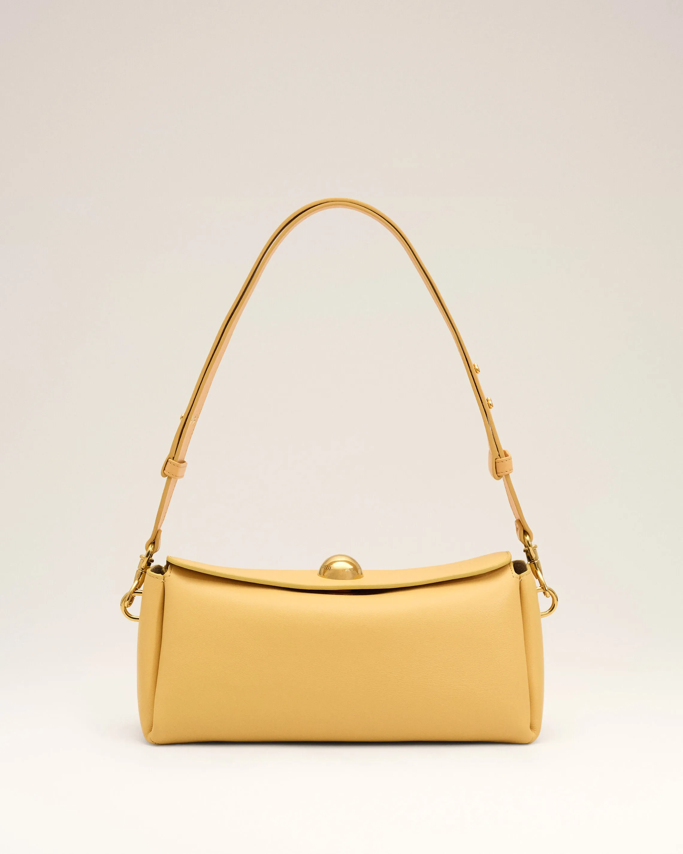 Sac Carrousel jaune en cuir de veau sold by Ami