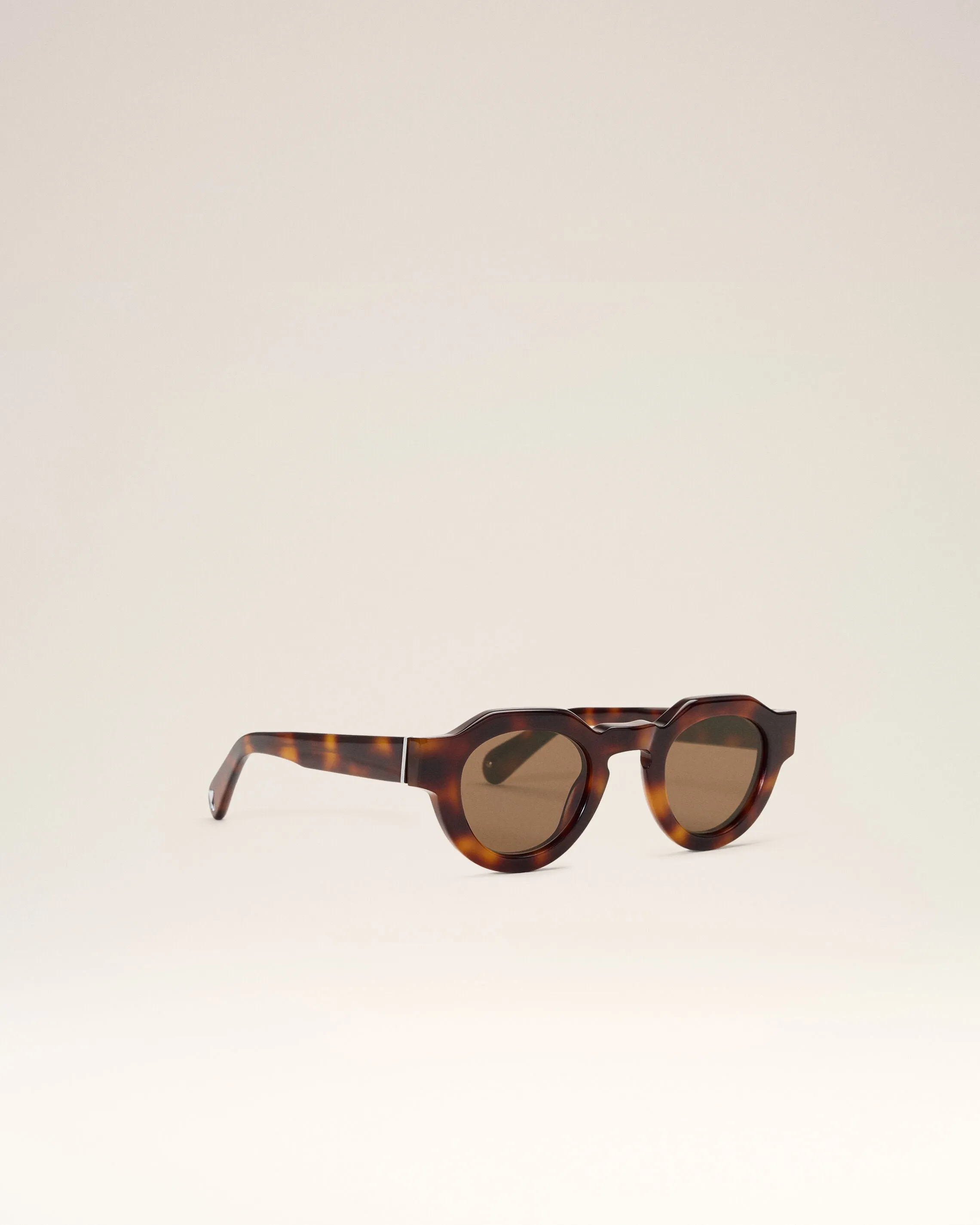 Lunettes de soleil 75018 marron sold by Ami product image thumbnail 3