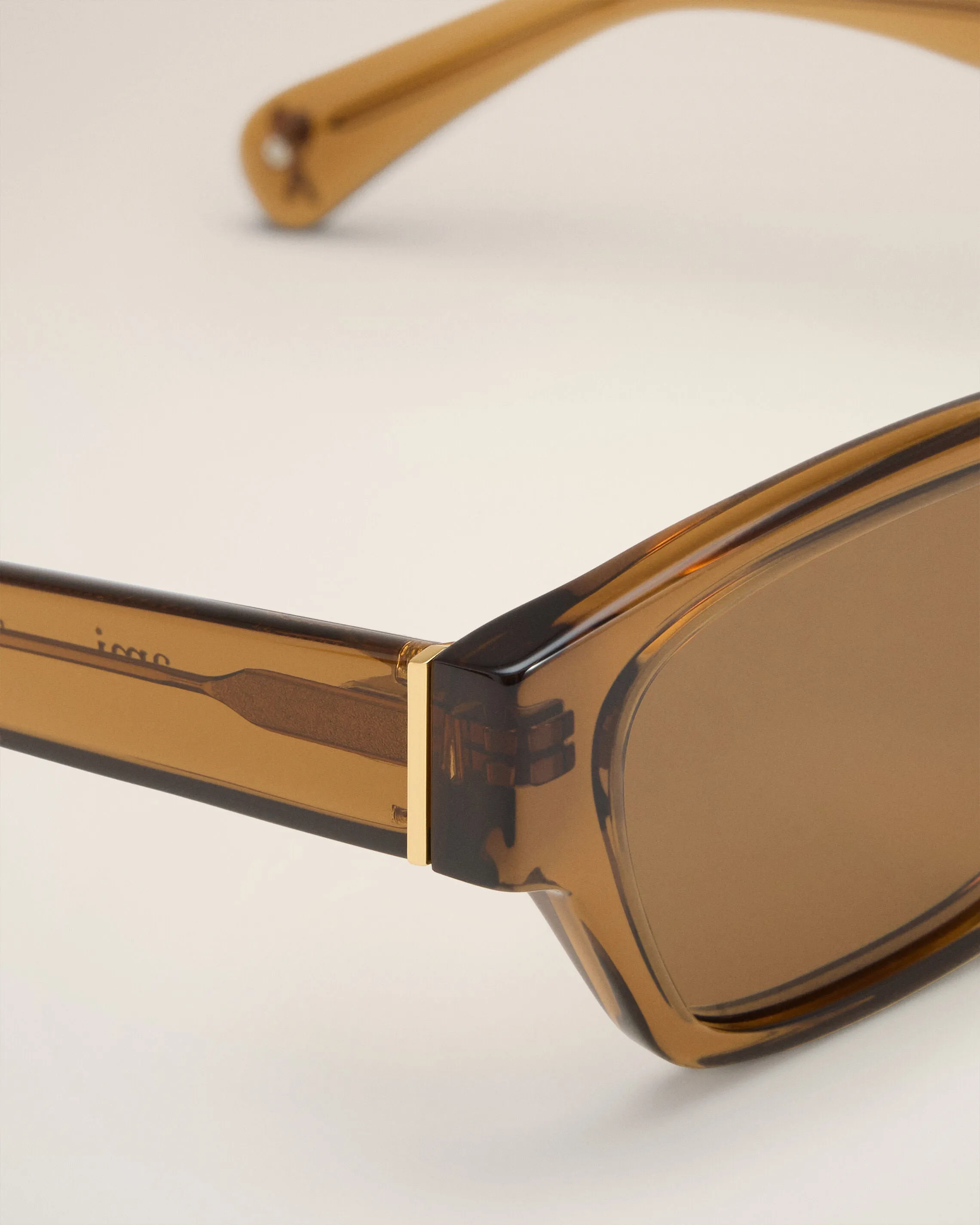 Lunettes De Soleil 75009 Marron sold by Ami product image thumbnail 4