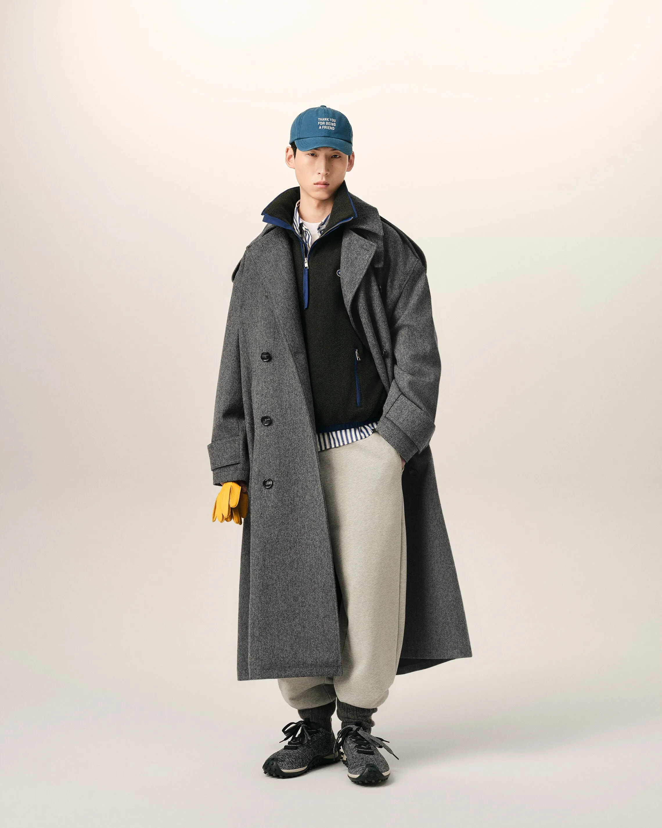 Trench coat gris en laine sold by Ami product image thumbnail 2