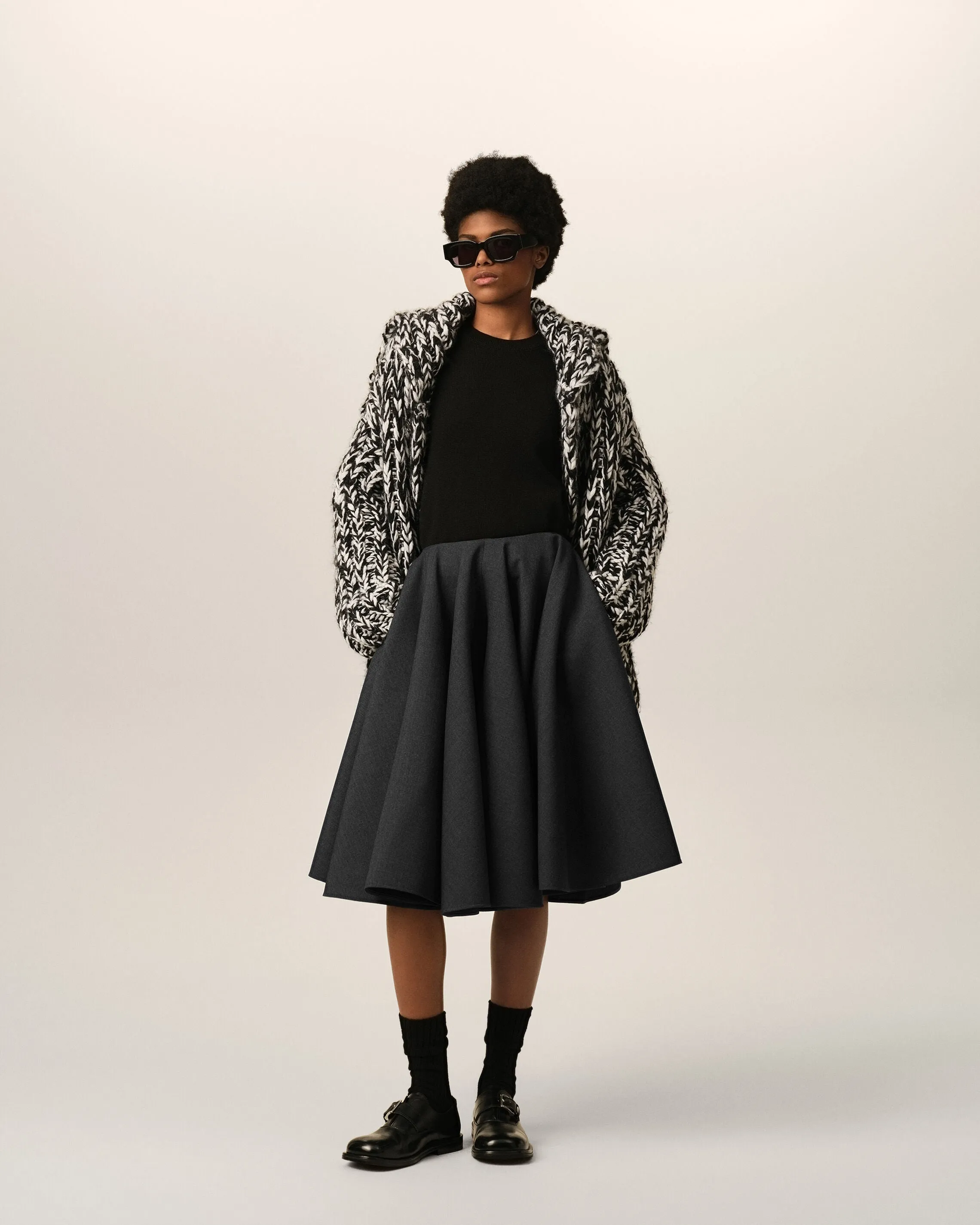 Jupe midi peplum grise en laine sold by Ami product image thumbnail 2