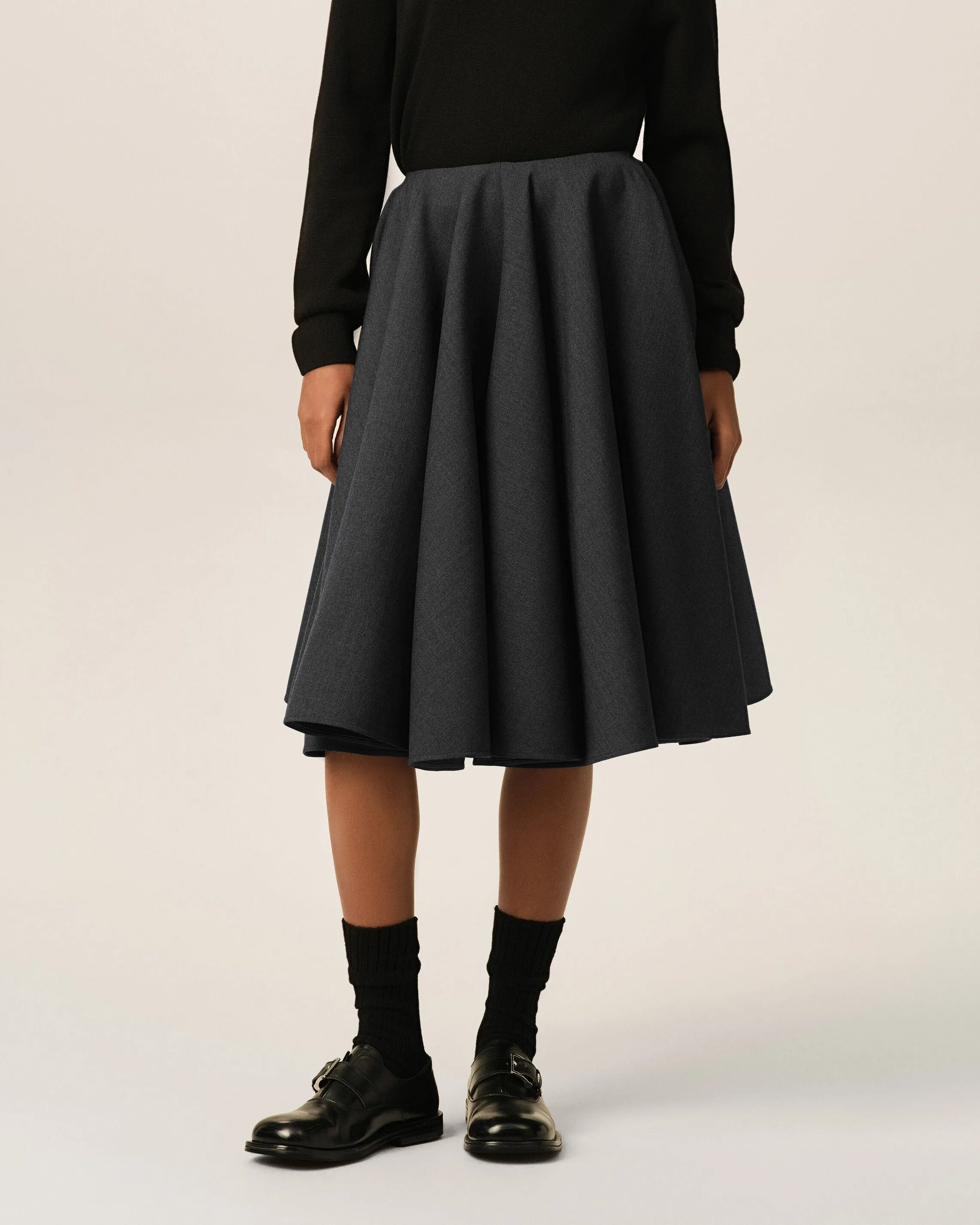 Jupe midi peplum grise en laine sold by Ami product image thumbnail 3