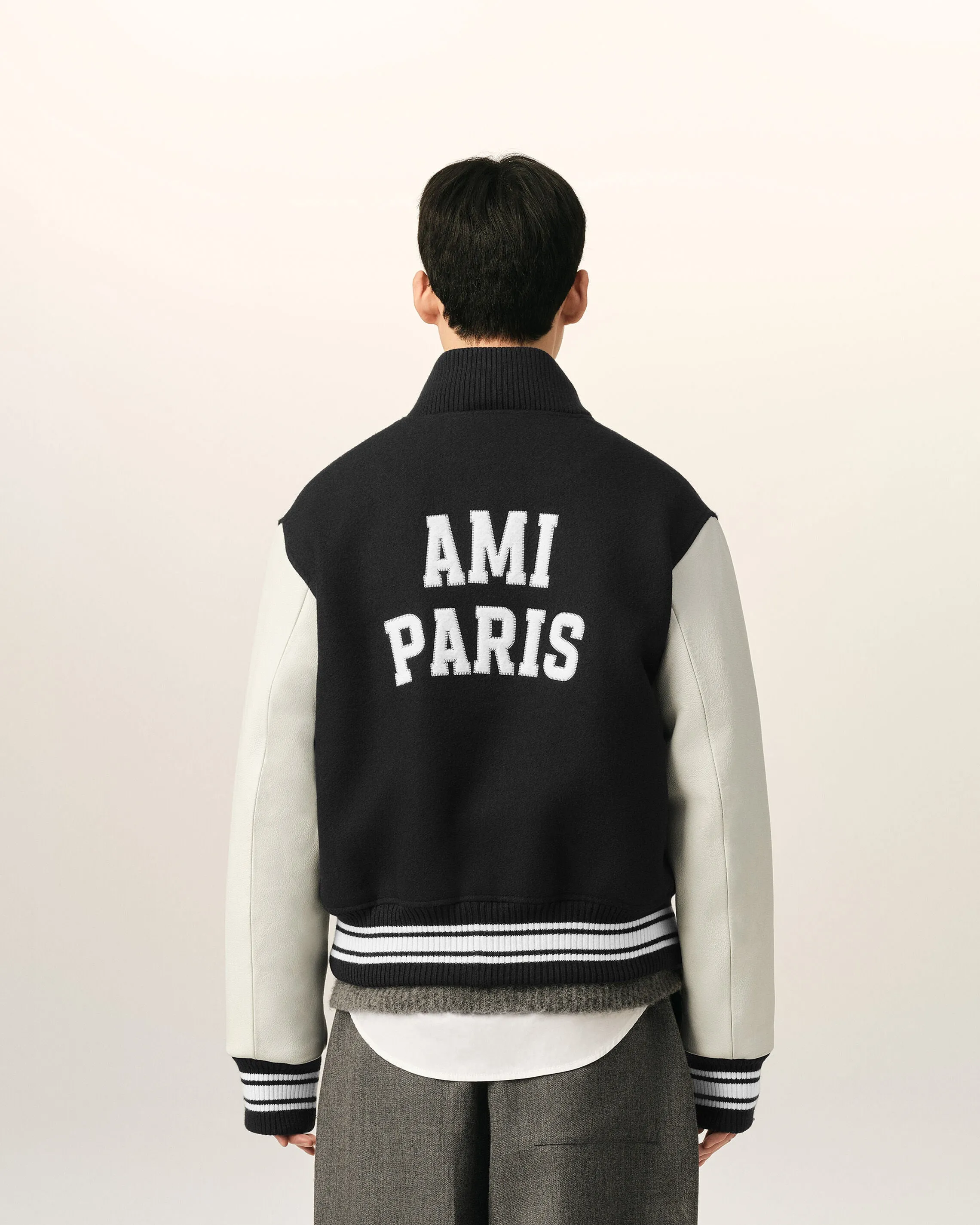 Teddy noir rembourré en laine et cuir brodé Ami Paris sold by Ami product image thumbnail 5