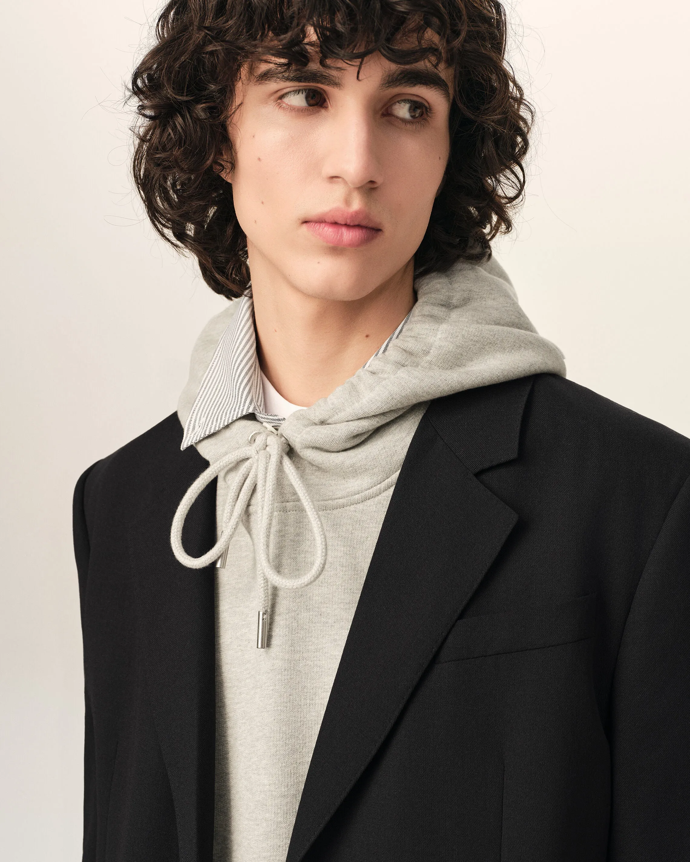 Veste droite noire simple boutonnage en laine sold by Ami product image thumbnail 4