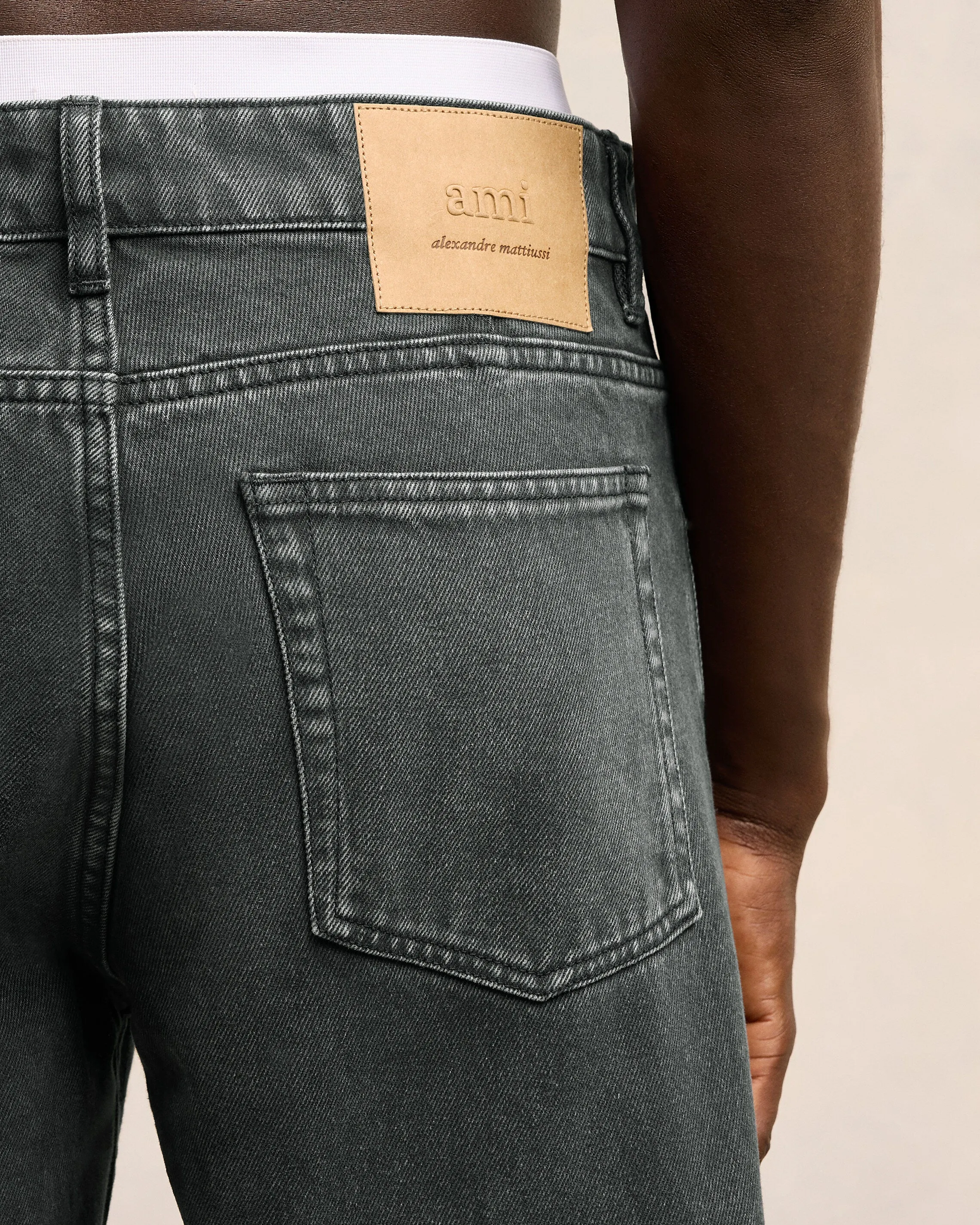 Jean Coupe Classique sold by Ami product image thumbnail 5