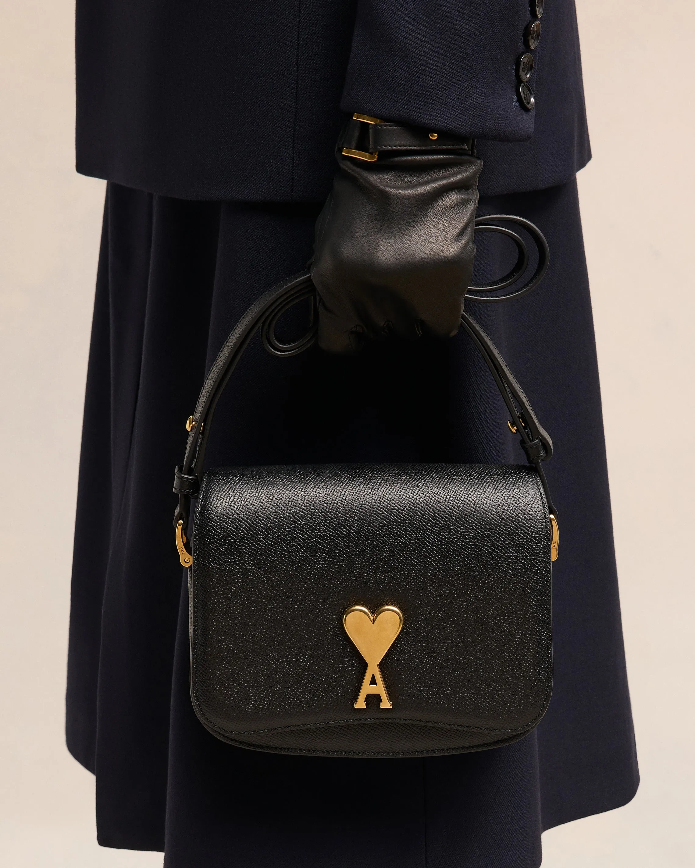 Sac Paris Paris Noir En Cuir sold by Ami product image thumbnail 2