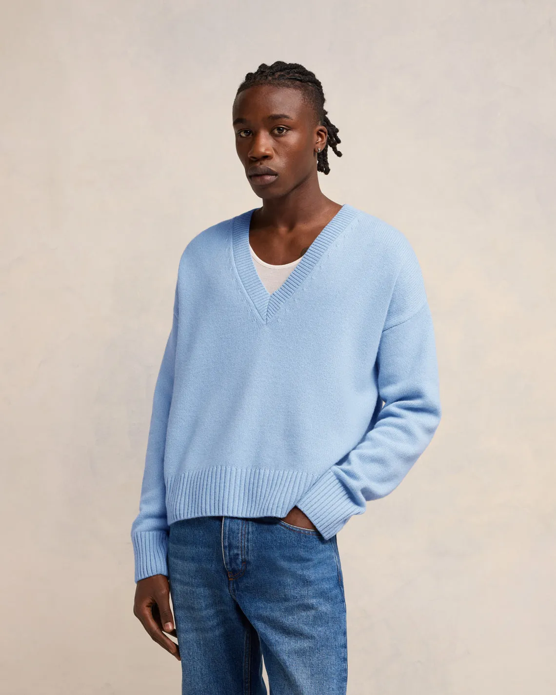 Pull Col V Crop sold by Ami product image thumbnail 3