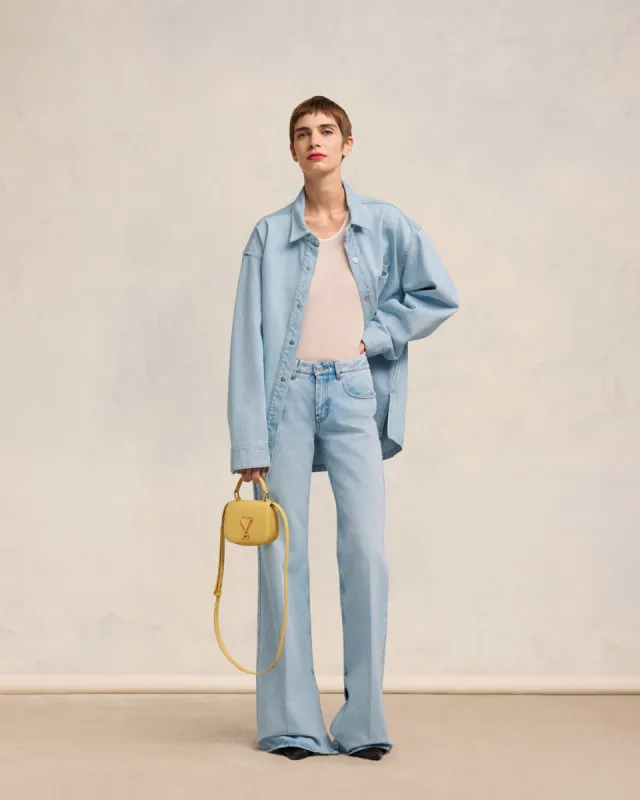 Jean Flare Fit Avec Fentes sold by Ami