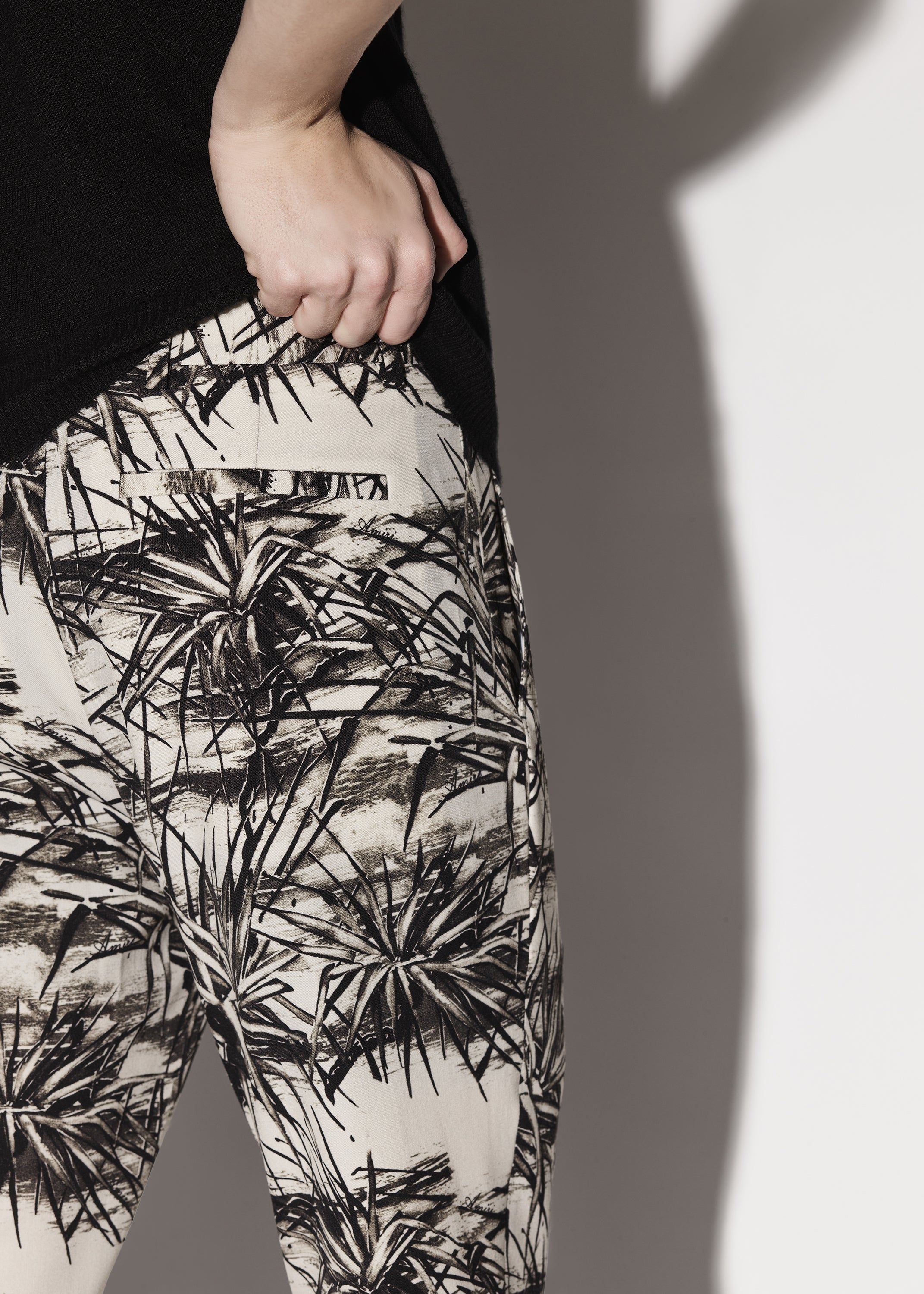 FLORAL ALOHA SLASH FLARE TROUSER - ALABASTER sold by AMIRI product image thumbnail 6