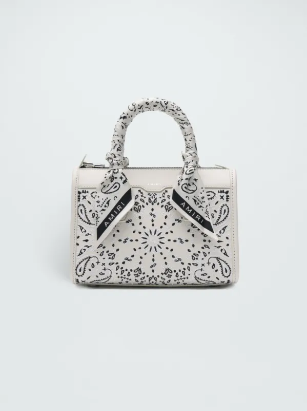人気！AMIRI オフホワイト マイクロ Bandana Triangle バッグ AMIRI Bandana Micro Triangle bag for Women - Cream in UAE