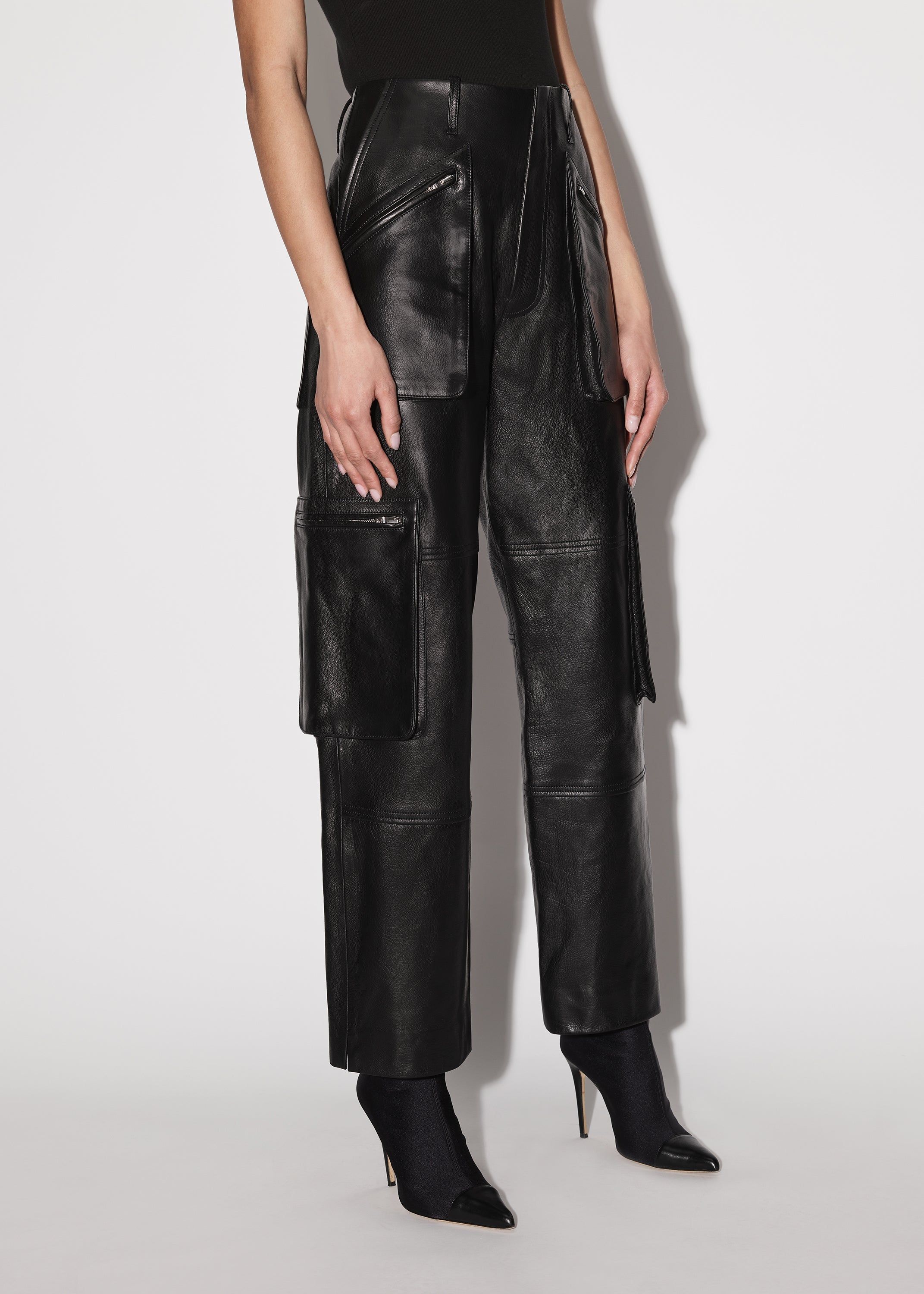 WOMEN - CARGO LOOSE STRAIGHT - BLACK sold by AMIRI product image thumbnail 5