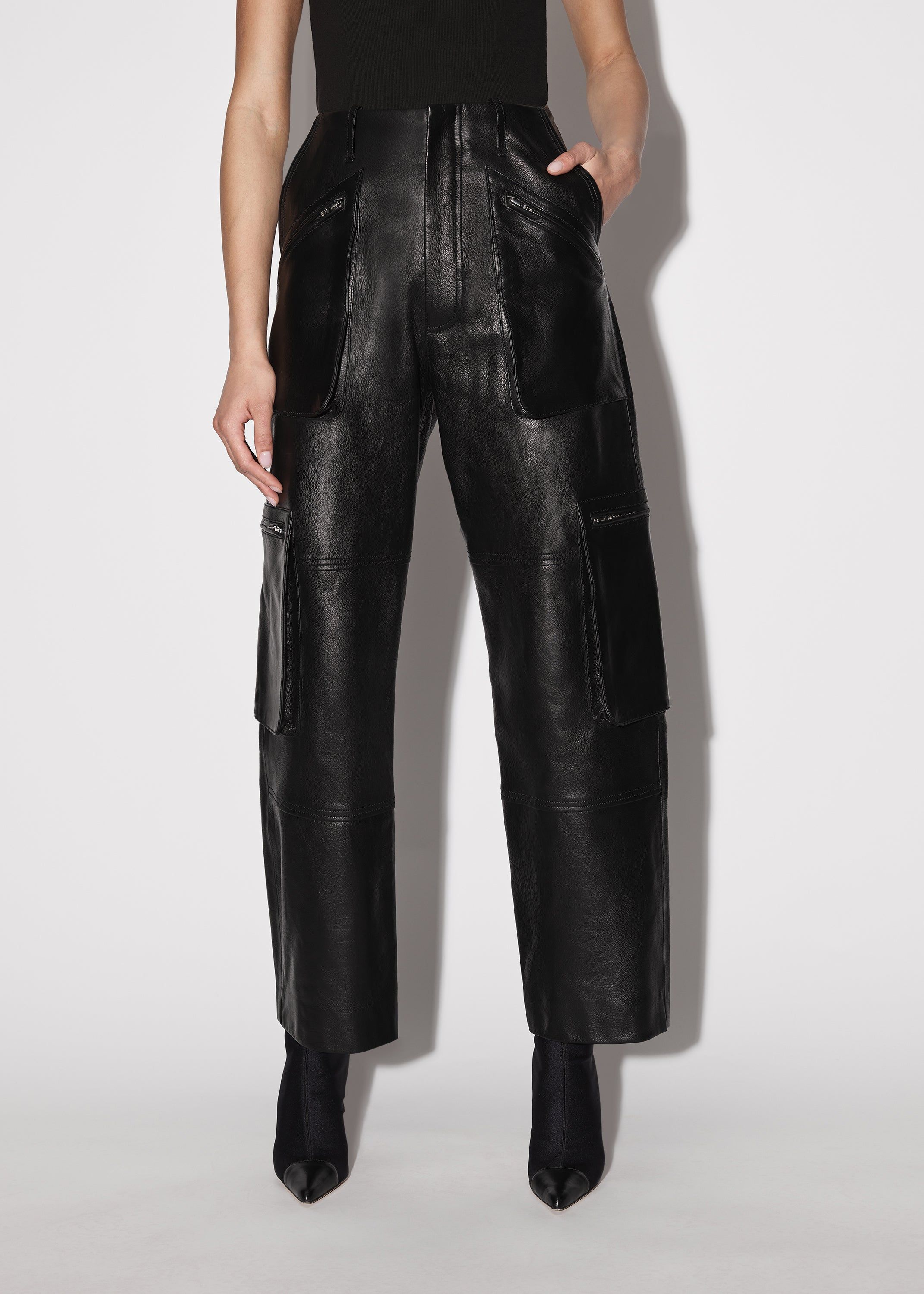 WOMEN - CARGO LOOSE STRAIGHT - BLACK sold by AMIRI product image thumbnail 4