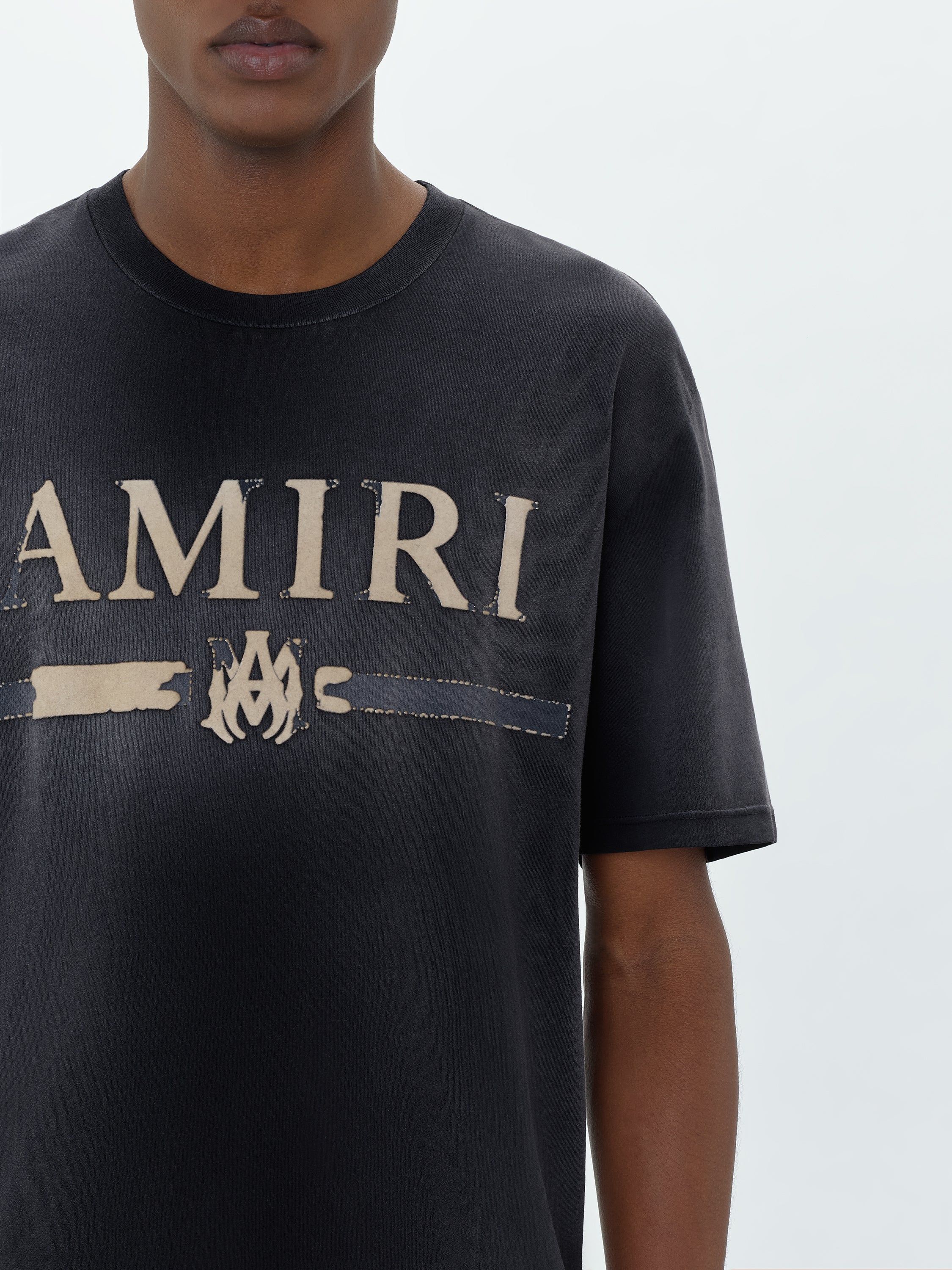 AMIRI M.A. BAR APPLIQUE TEE - BLACK | Parallel
