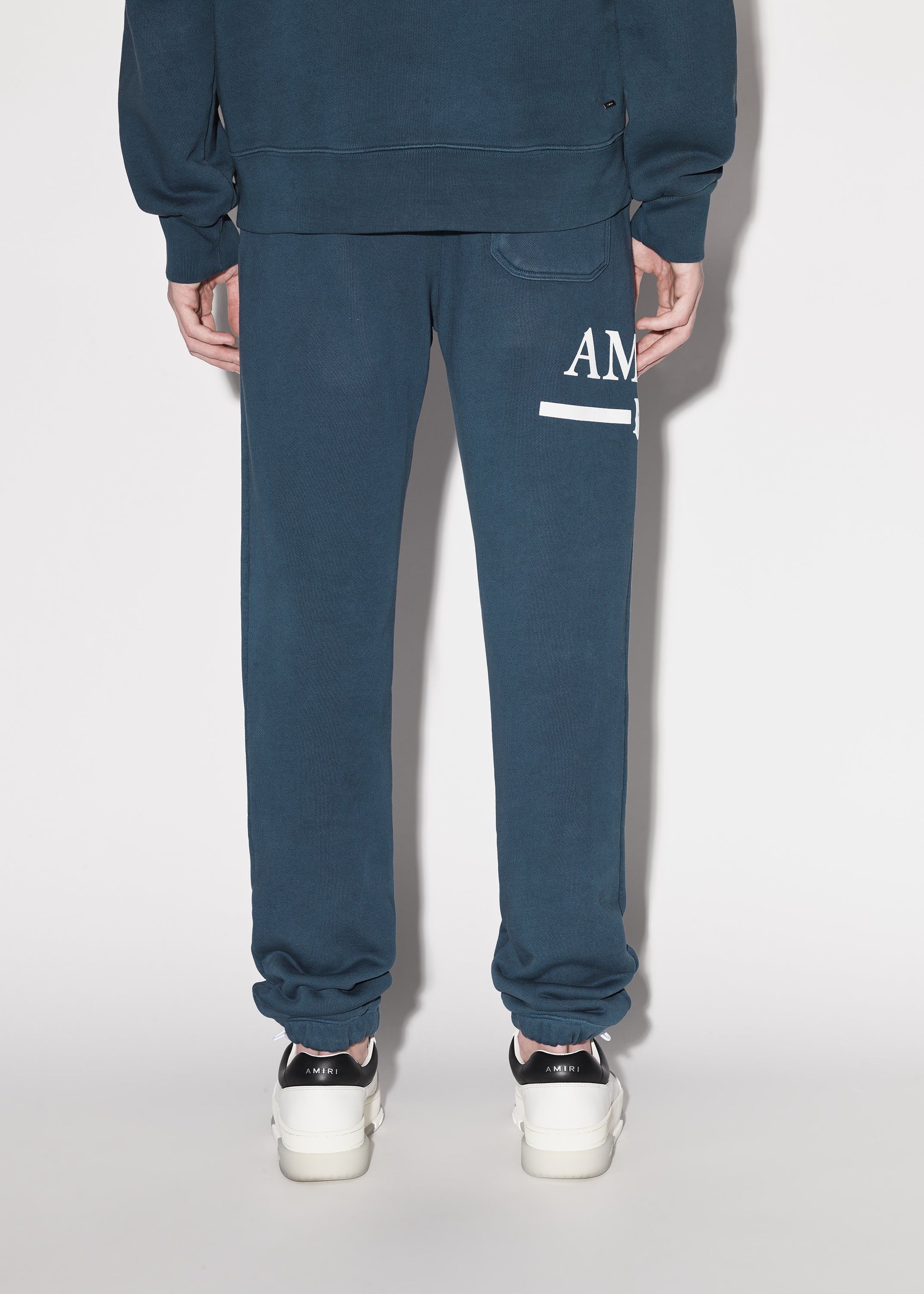 ◆AMES-WORLDWIDE◆ BASIC LOGO SWEATPANTS NAVY AM2DFUPA03A AM MUSINSA | AMES-WORLDWIDE SIGNATURE LOGO SWEATPANTS BLUE